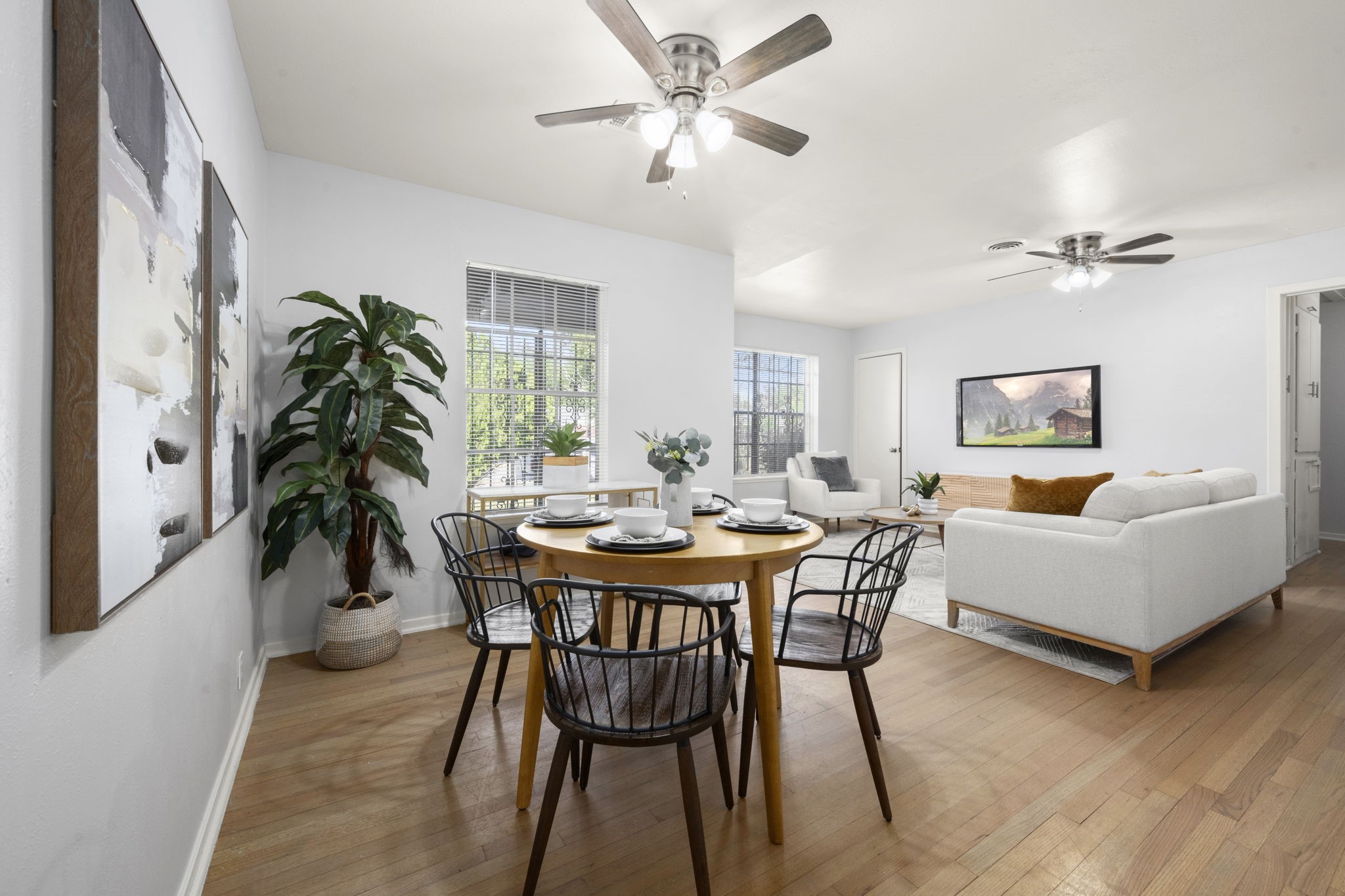 4326 Akard Street, Houston, TX 77047