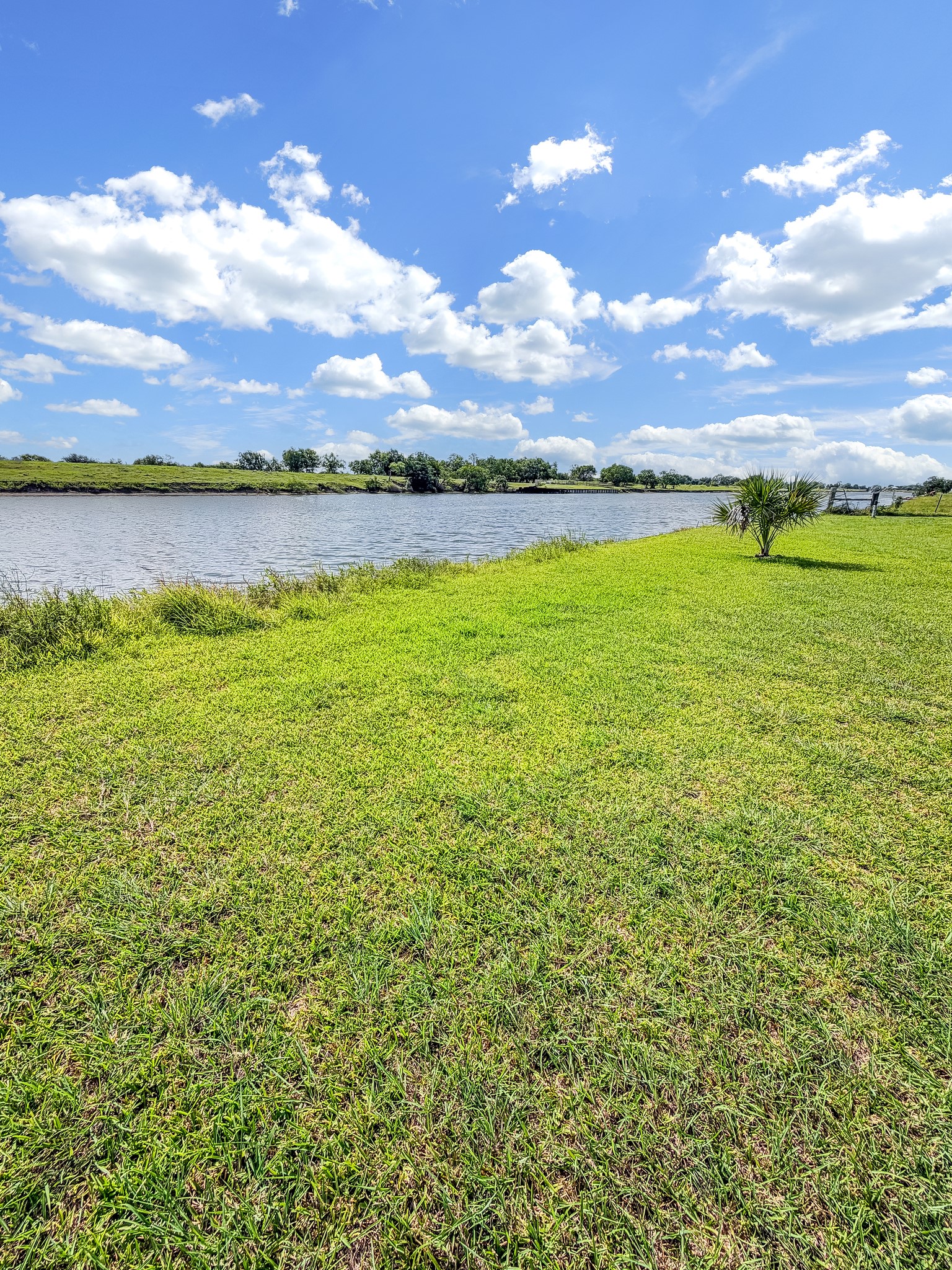 The life on the canal could be all yours!