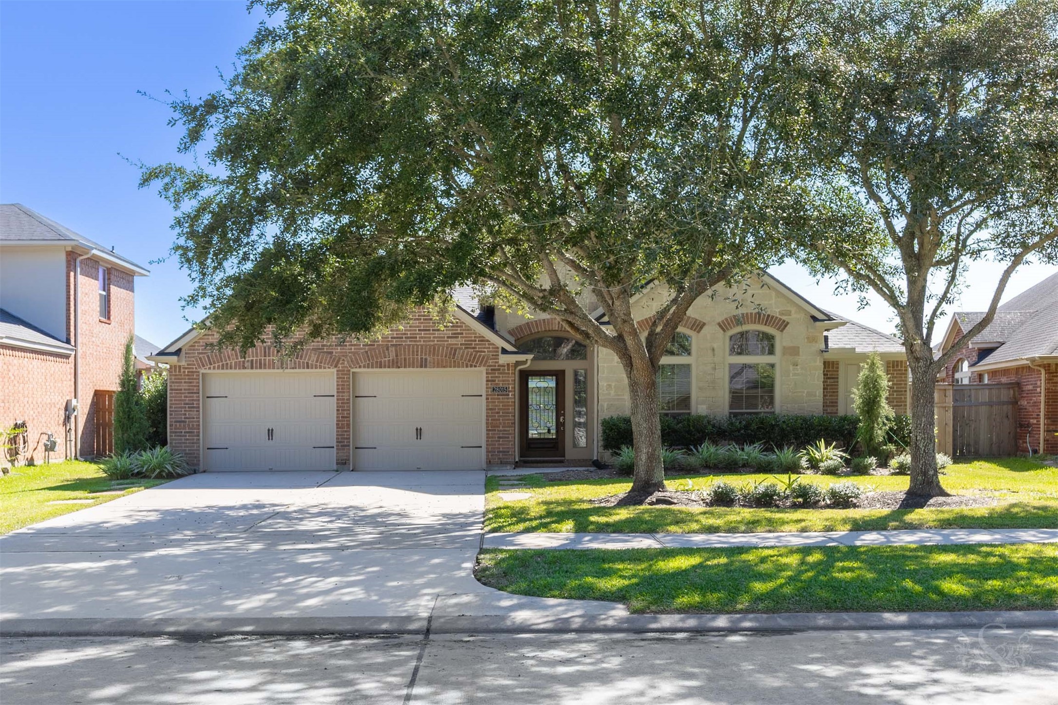 Exquisite architecture and beautiful finishes set the stage for this light & bright Perry home in Cross Creek Ranch, offering 4 bedrooms & 3 full baths.