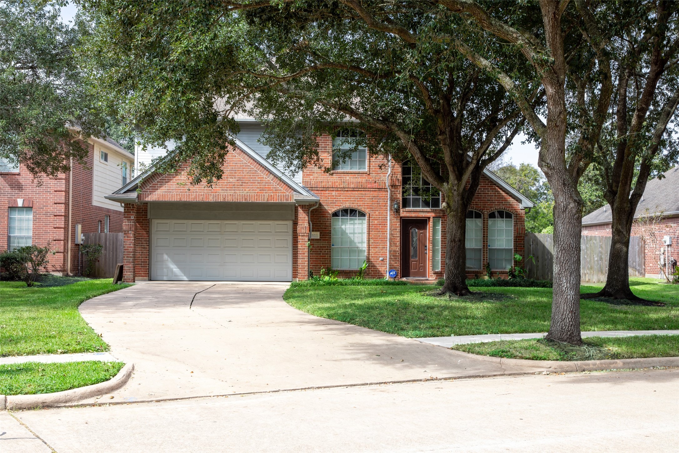 522 High Meadows Drive, Sugar Land, TX 77479