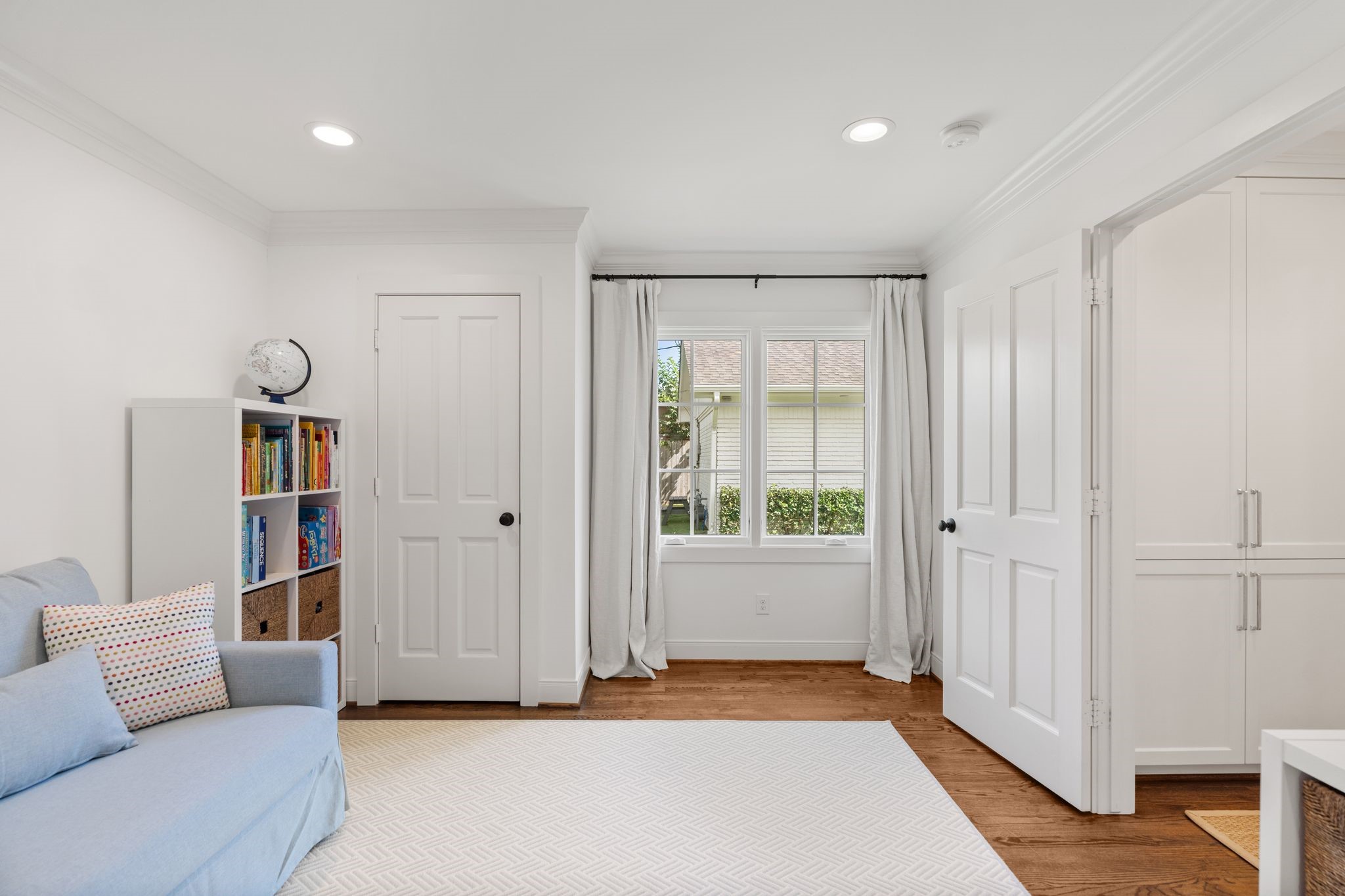 6248 Burgoyne Road, Houston, TX 77057