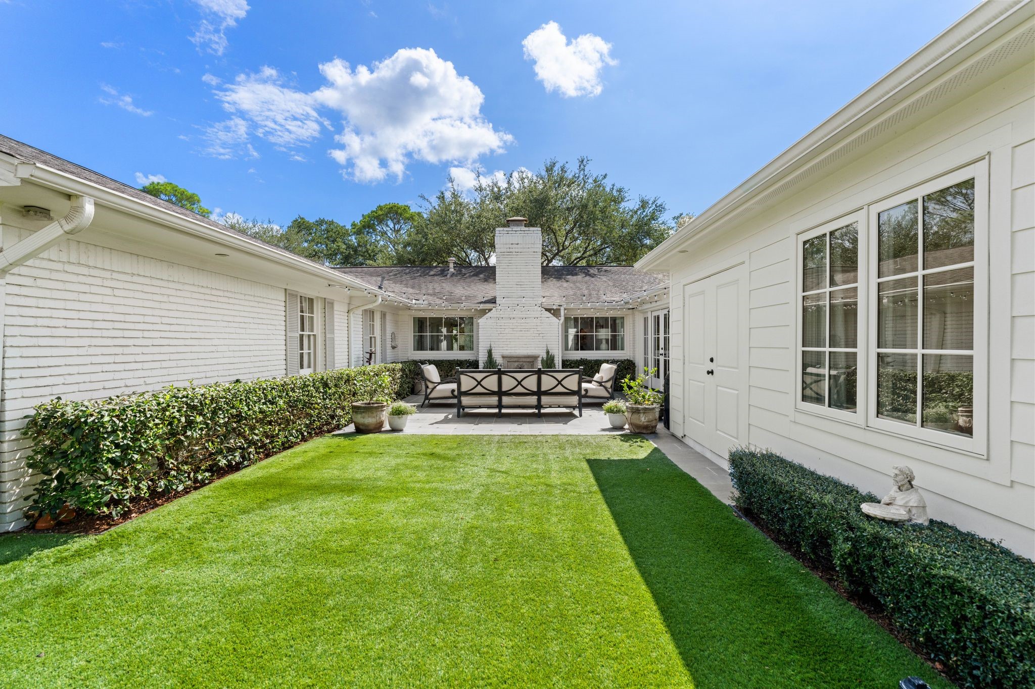 6248 Burgoyne Road, Houston, TX 77057