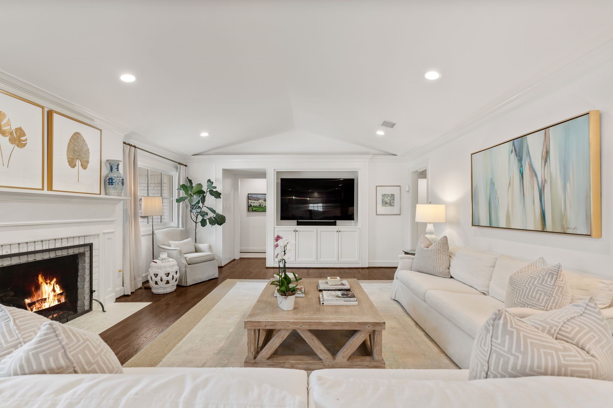 6248 Burgoyne Road, Houston, TX 77057