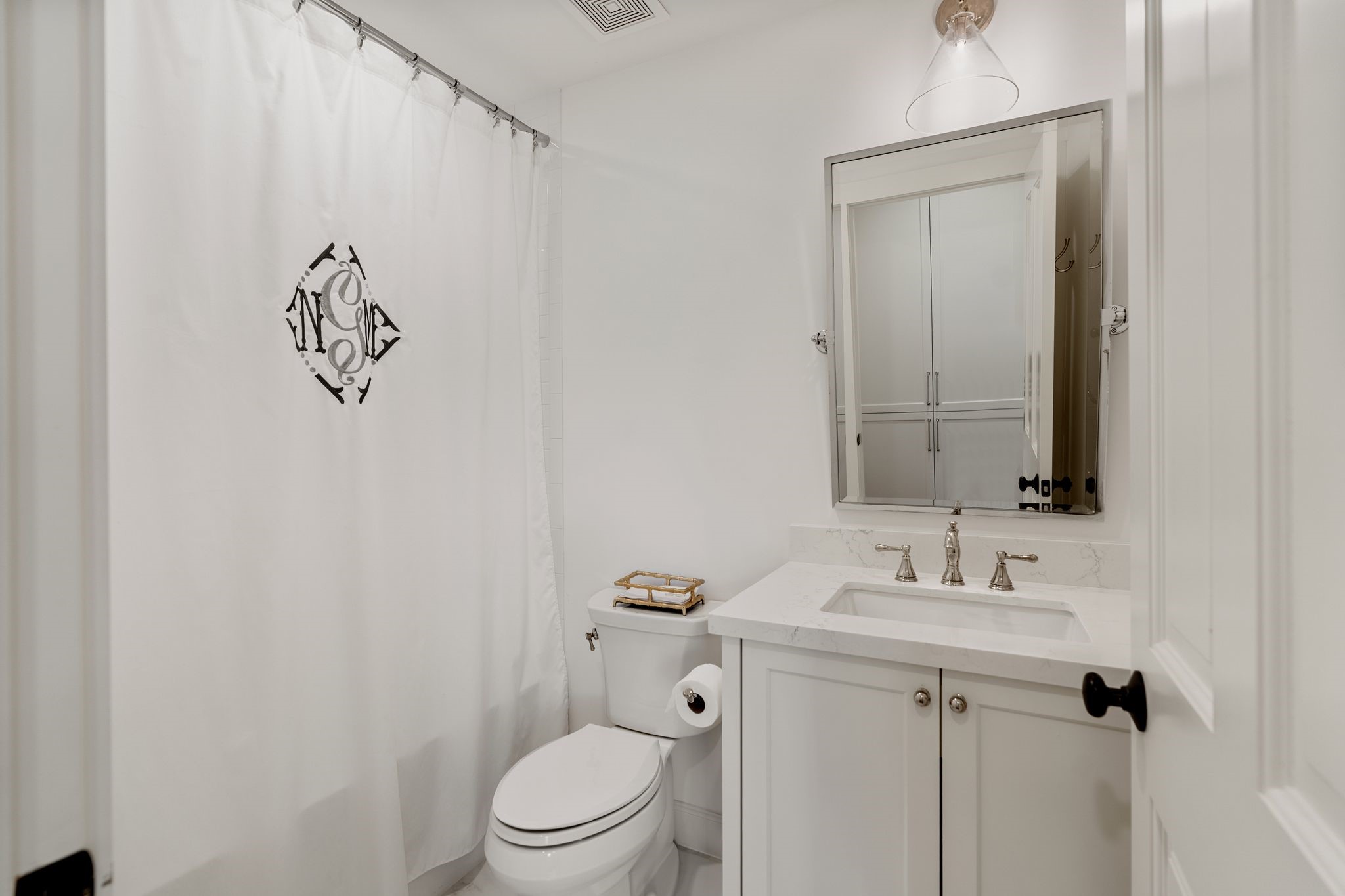6248 Burgoyne Road, Houston, TX 77057