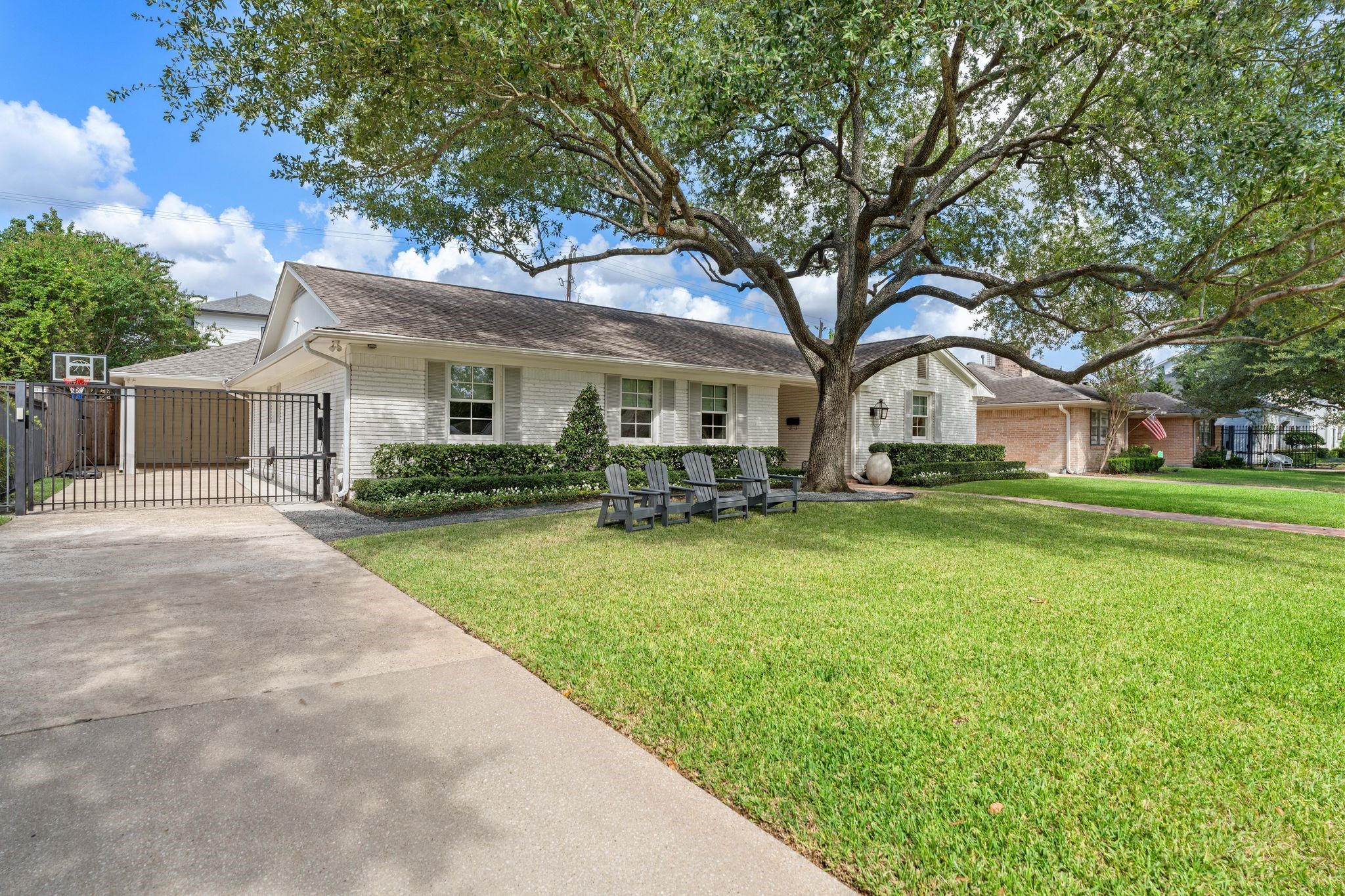 6248 Burgoyne Road, Houston, TX 77057