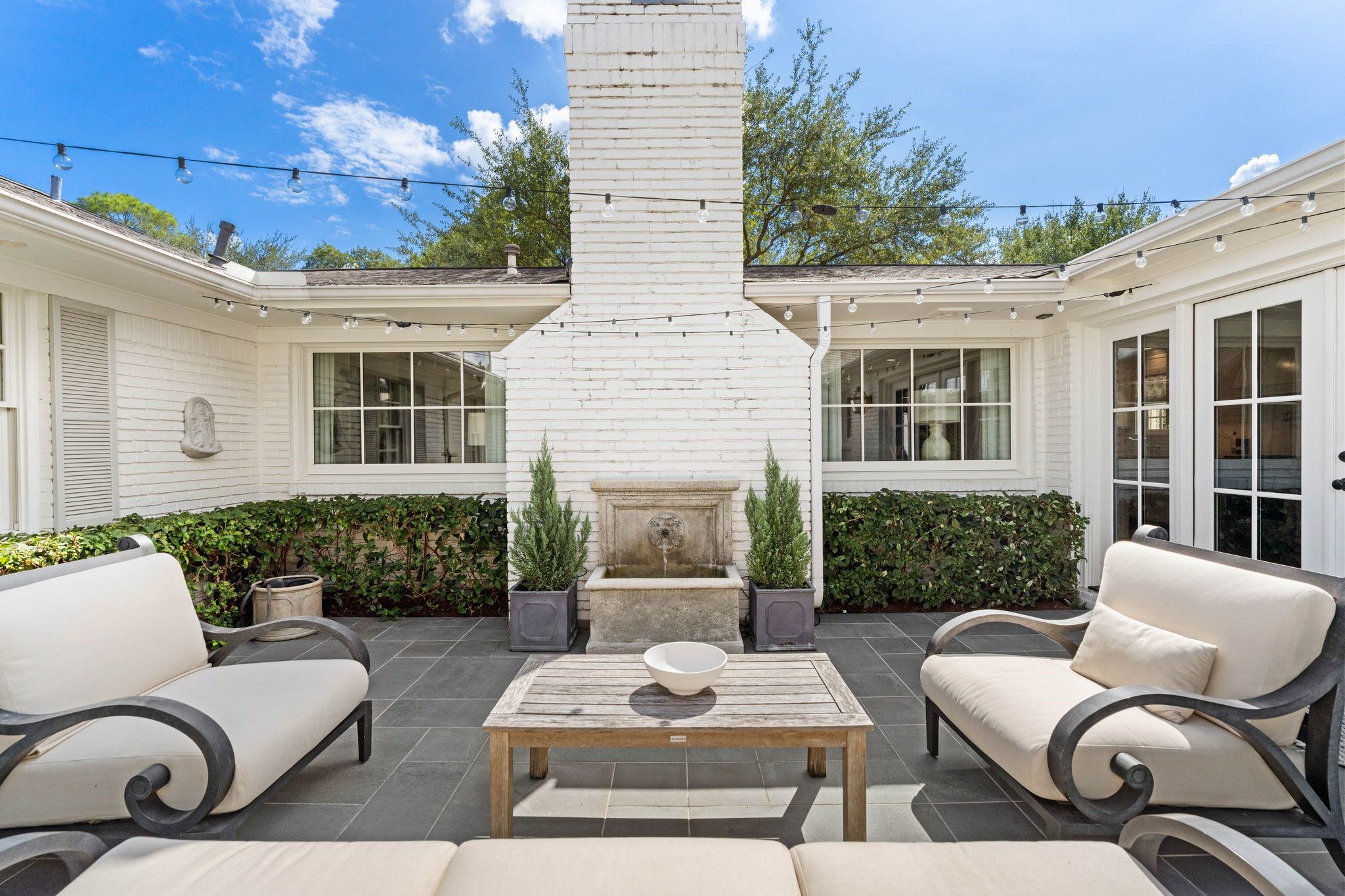 6248 Burgoyne Road, Houston, TX 77057