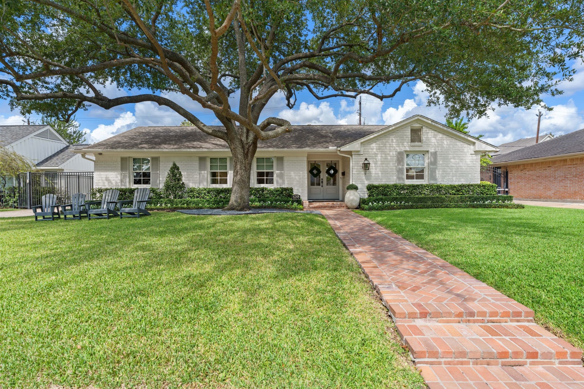 6248 Burgoyne Road, Houston, TX 77057 6248 Burgoyne Road, Houston, TX 77057