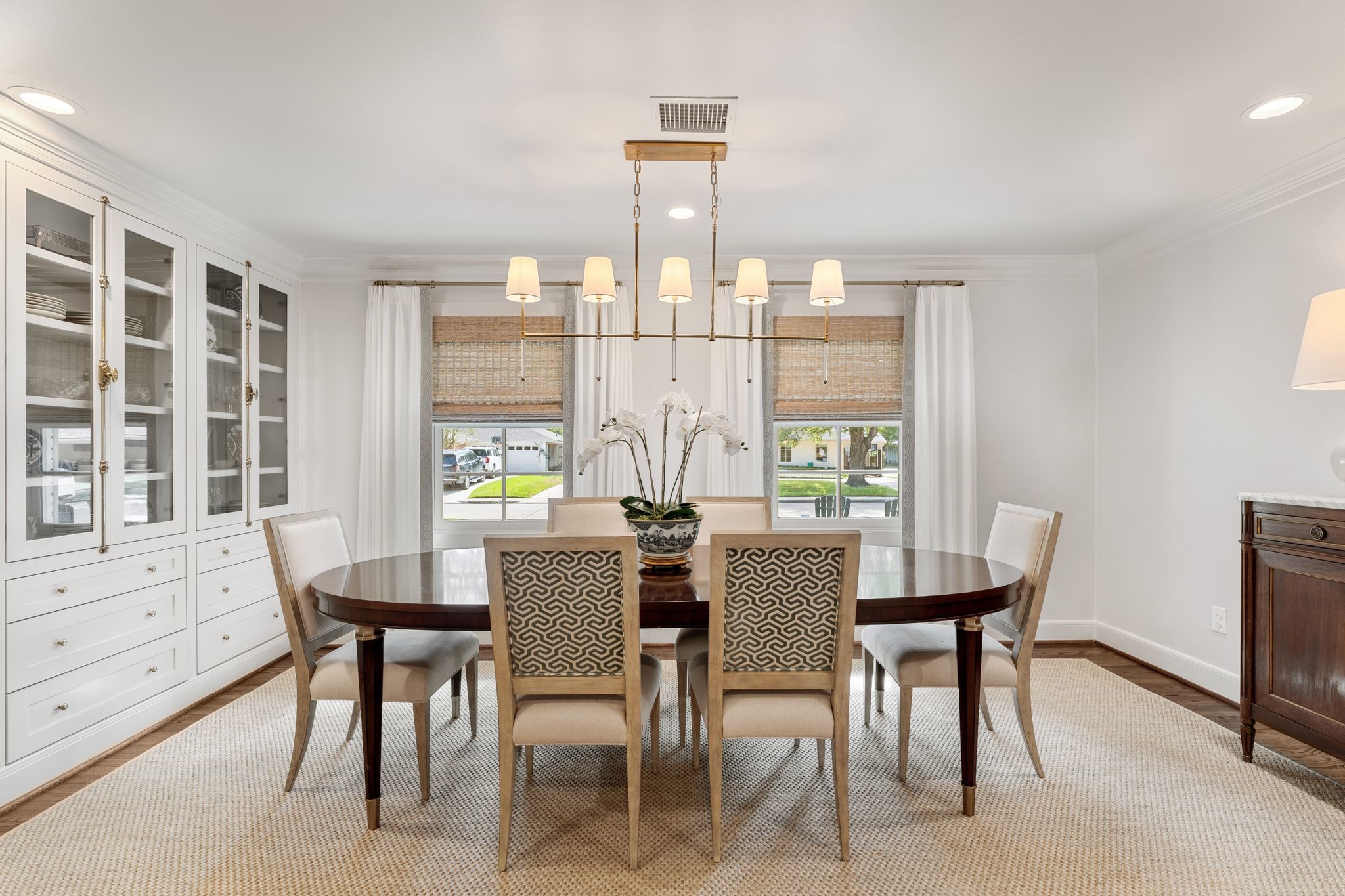 6248 Burgoyne Road, Houston, TX 77057 6248 Burgoyne Road, Houston, TX 77057