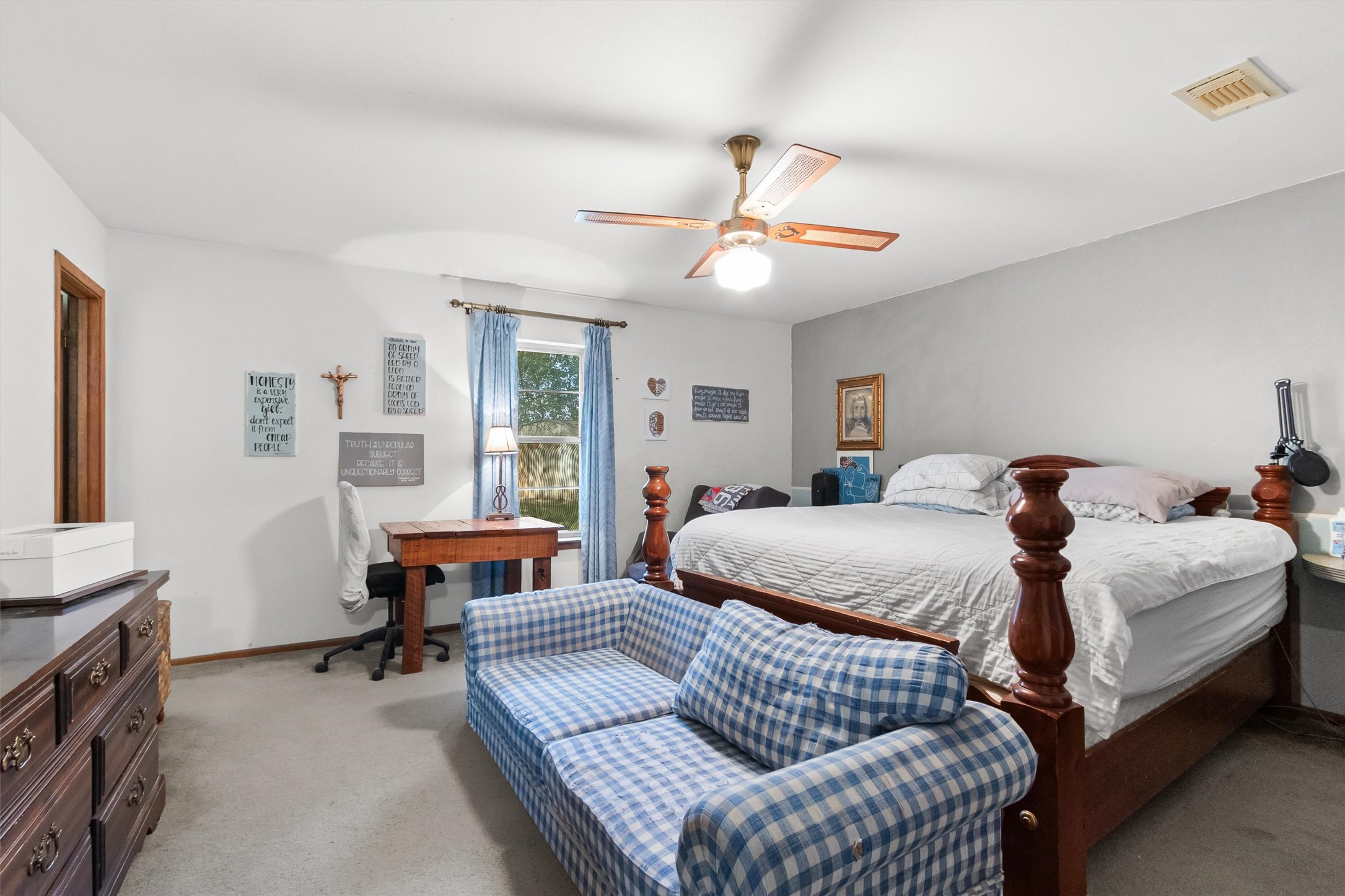 204 Gerald Street, Willis, TX 77378