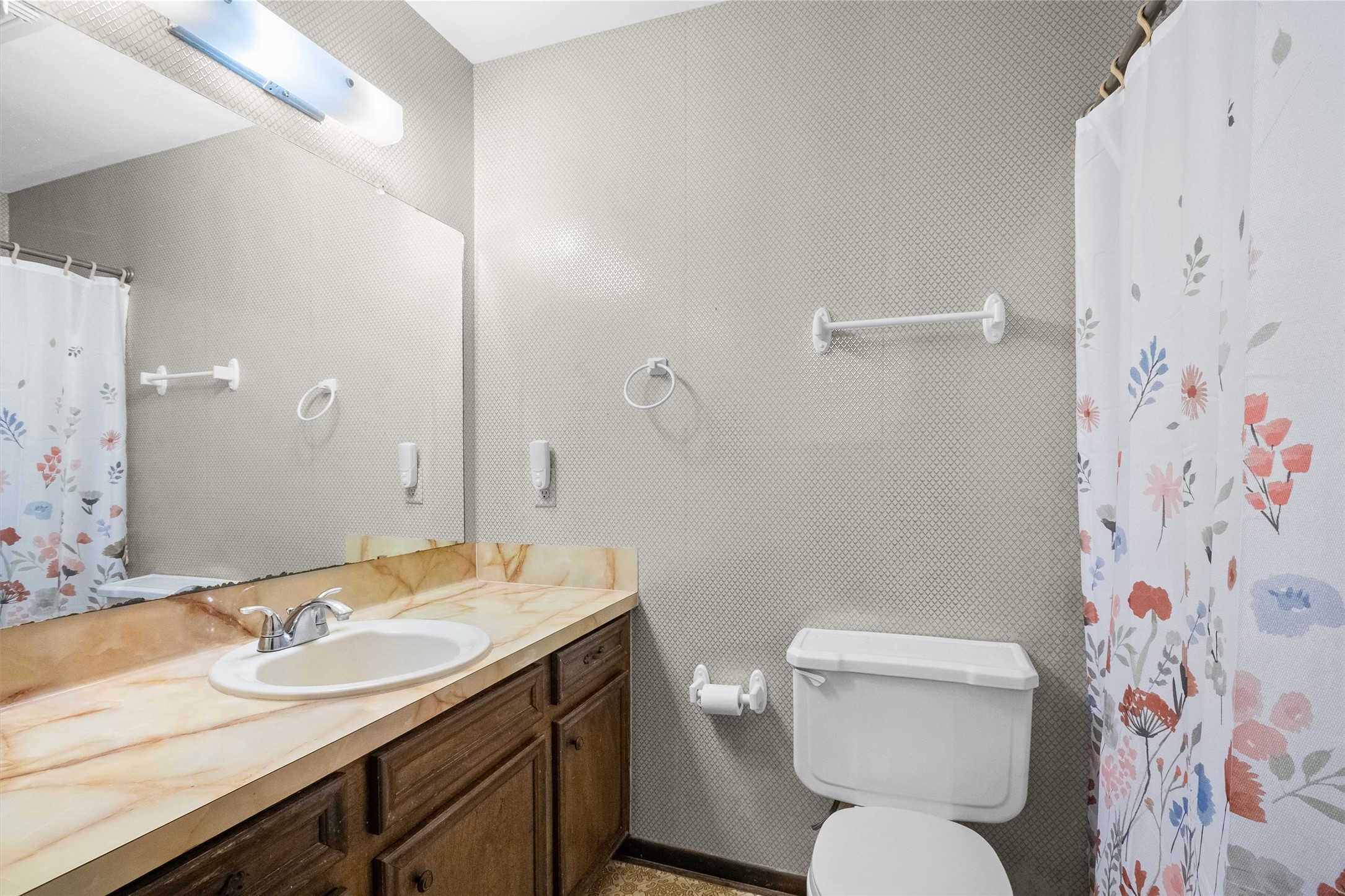 204 Gerald Street, Willis, TX 77378