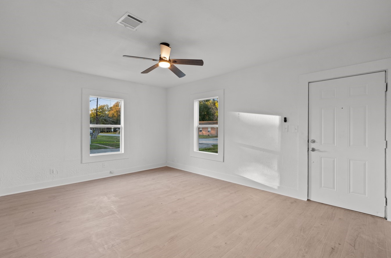 2027 Scott Street, La Marque, TX 77568