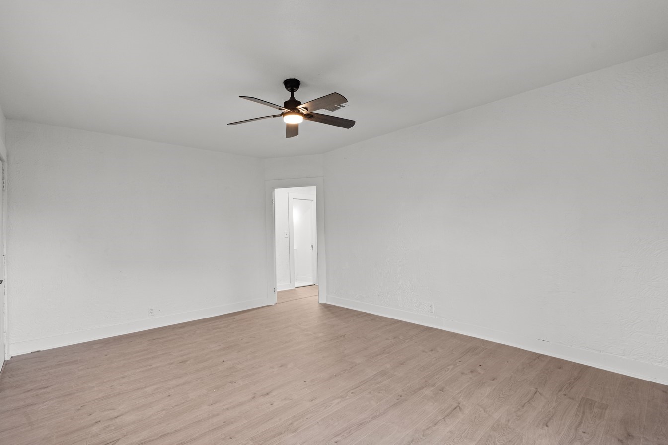 2027 Scott Street, La Marque, TX 77568