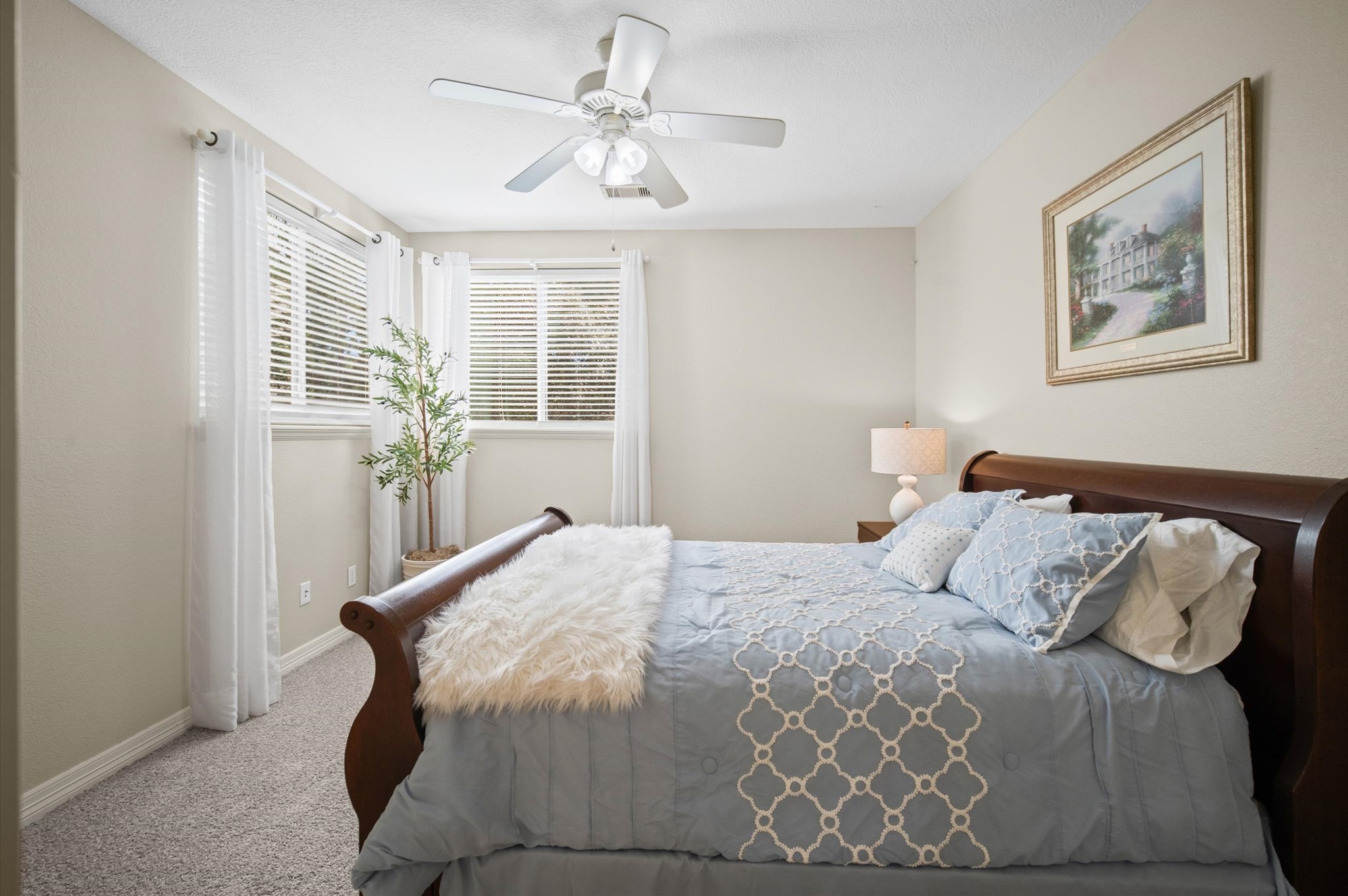 Another view of the 4th bedroom upstairs.