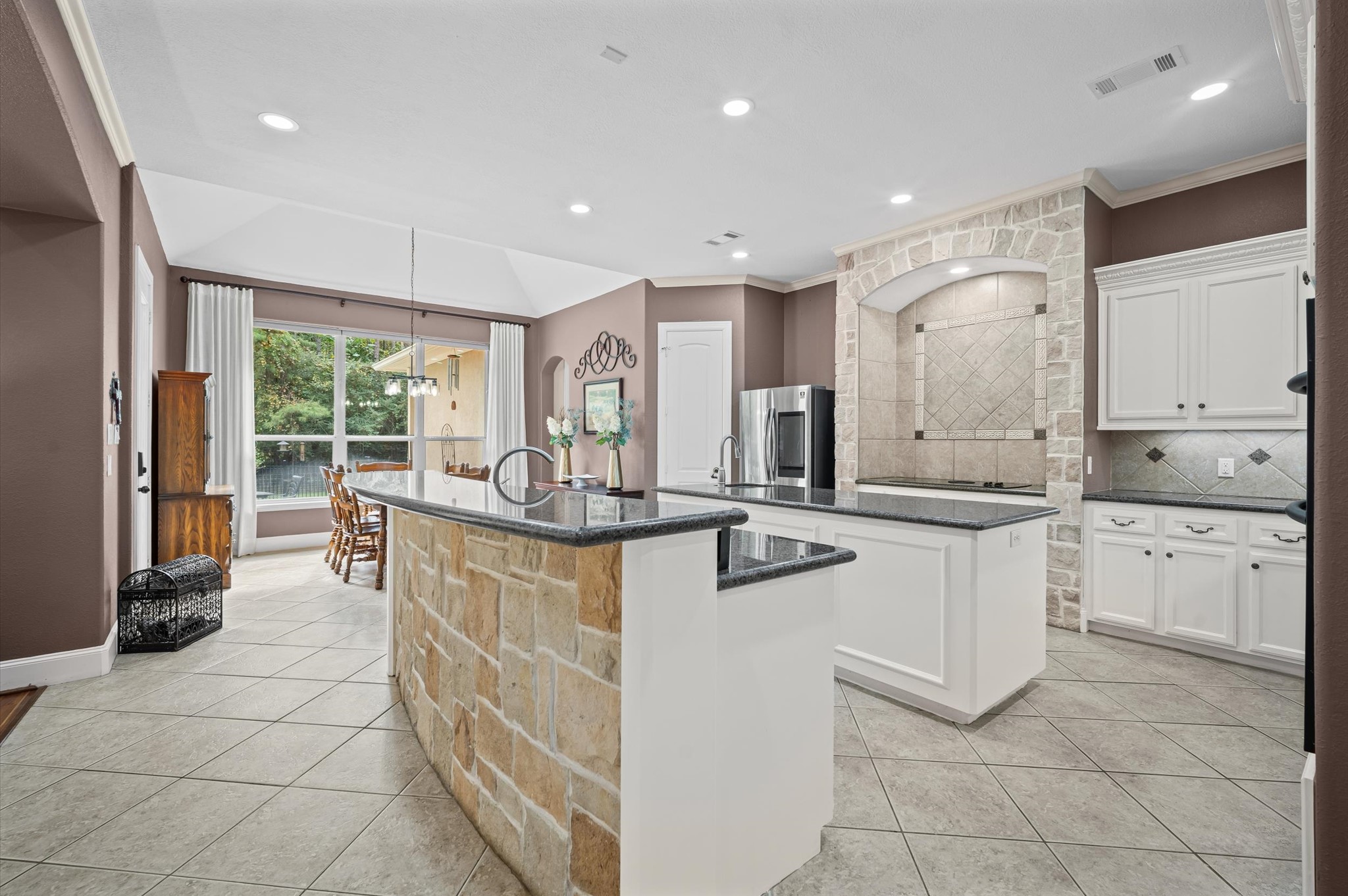 25815 Bridle Creek Drive S, Magnolia, TX 77355