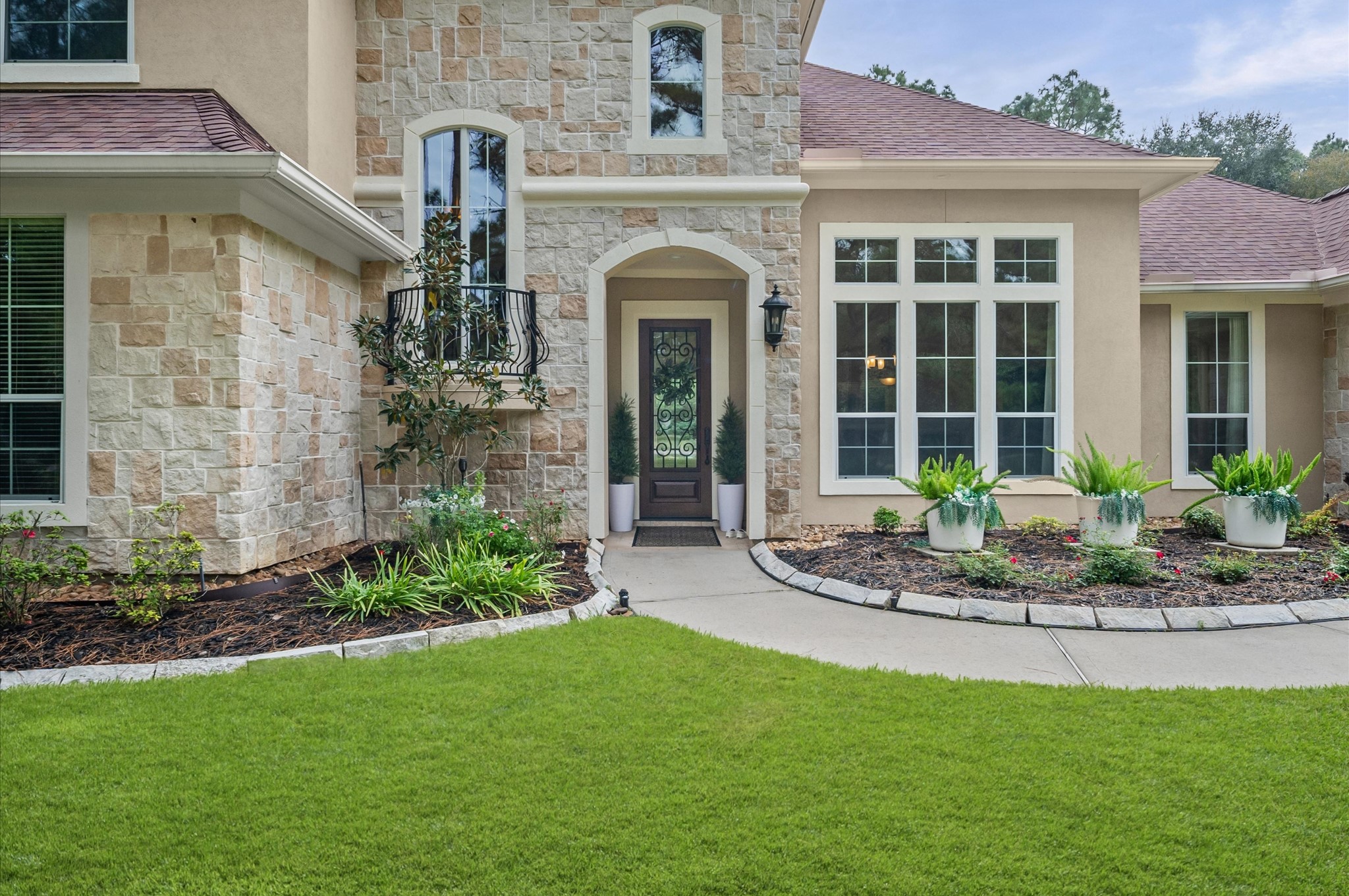 25815 Bridle Creek Drive S, Magnolia, TX 77355
