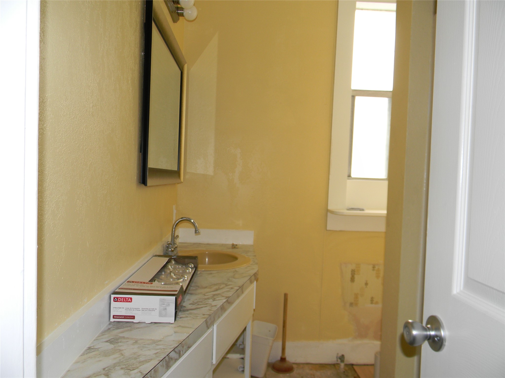 611 St Mary S Boulevard, Galveston, TX 77550