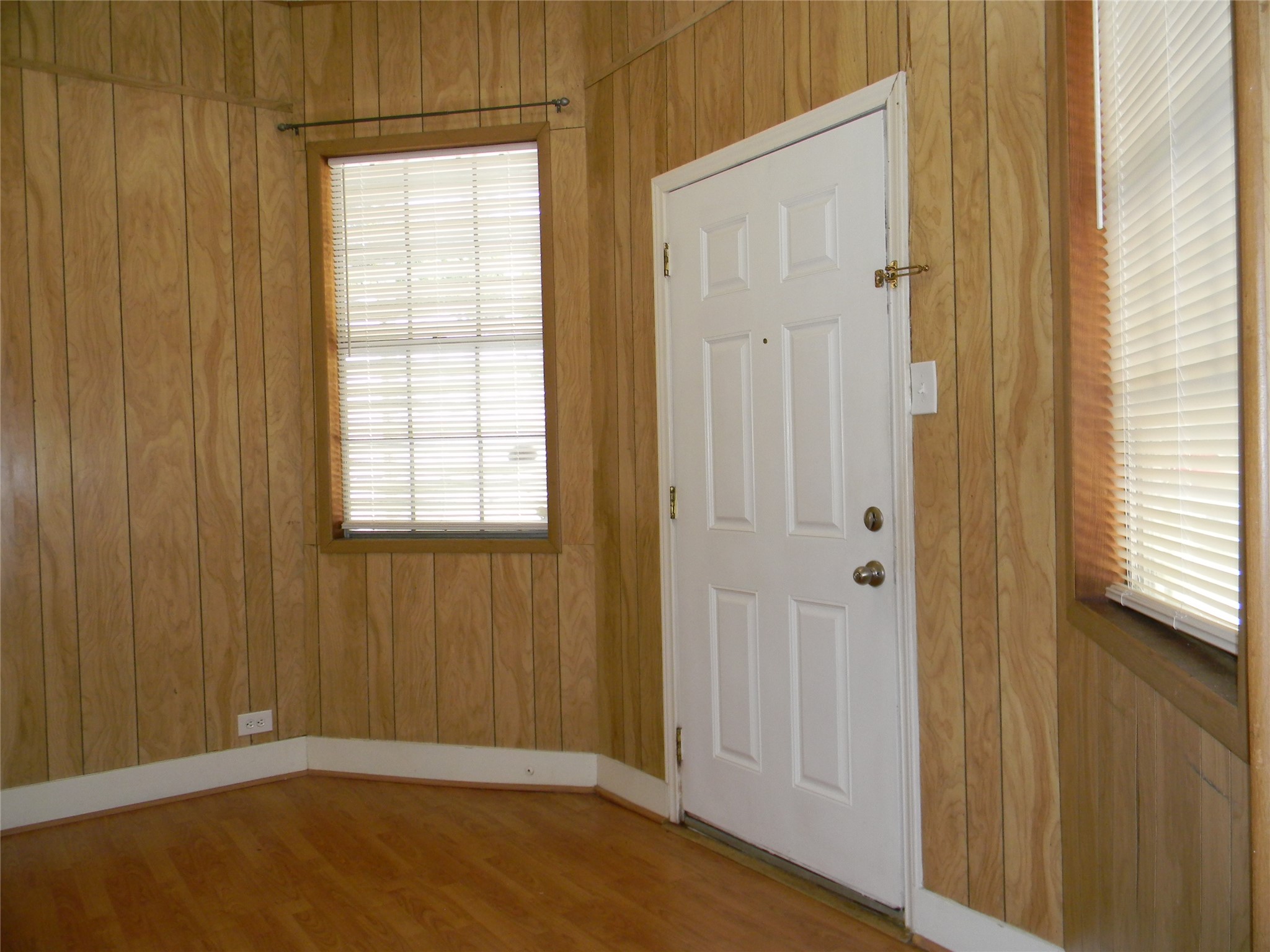 611 St Mary S Boulevard, Galveston, TX 77550