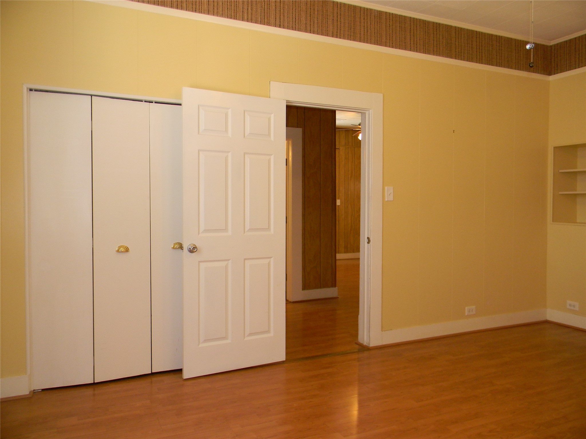 611 St Mary S Boulevard, Galveston, TX 77550