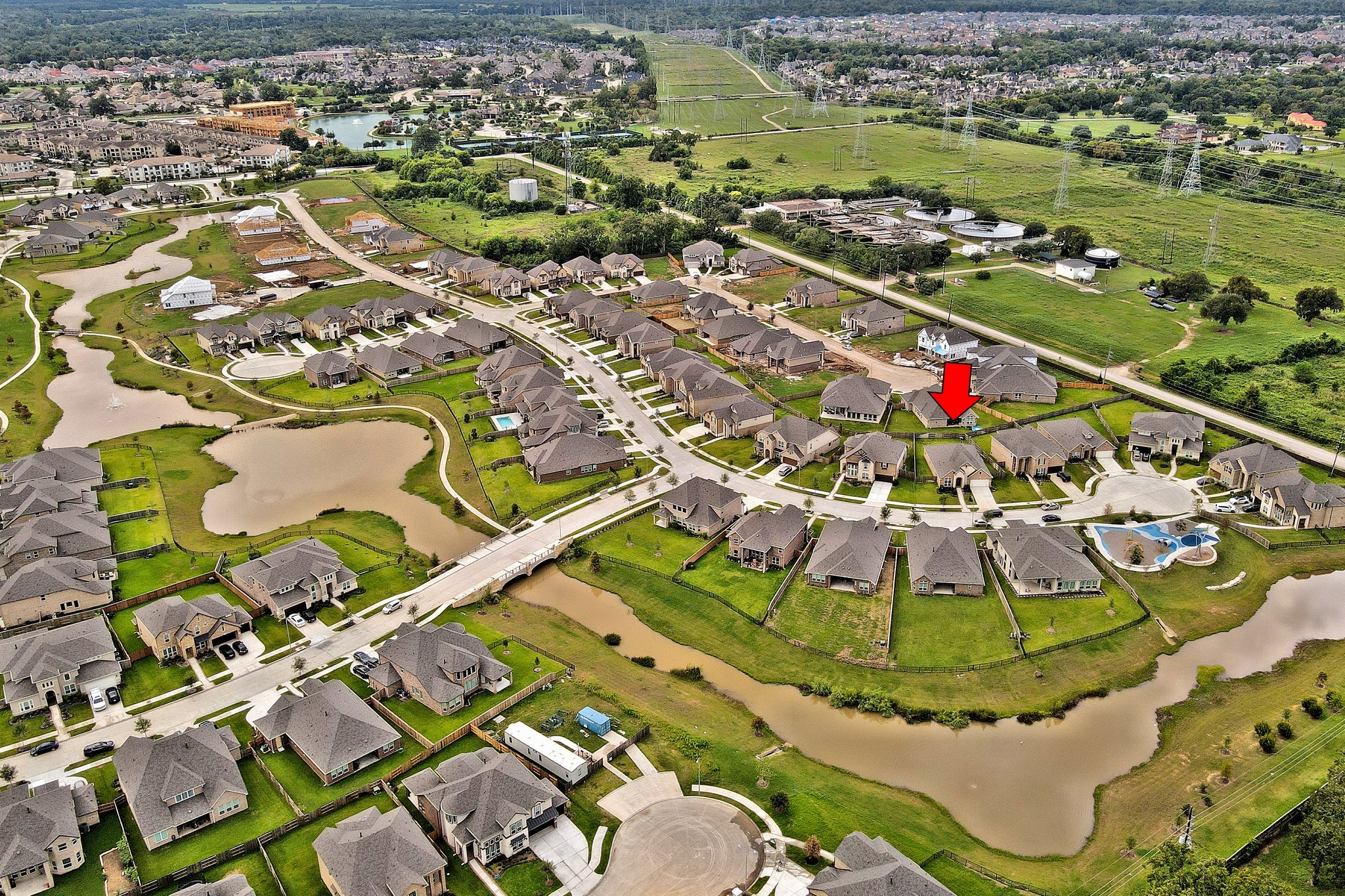Minutes from Highway 59 and Highway 6!