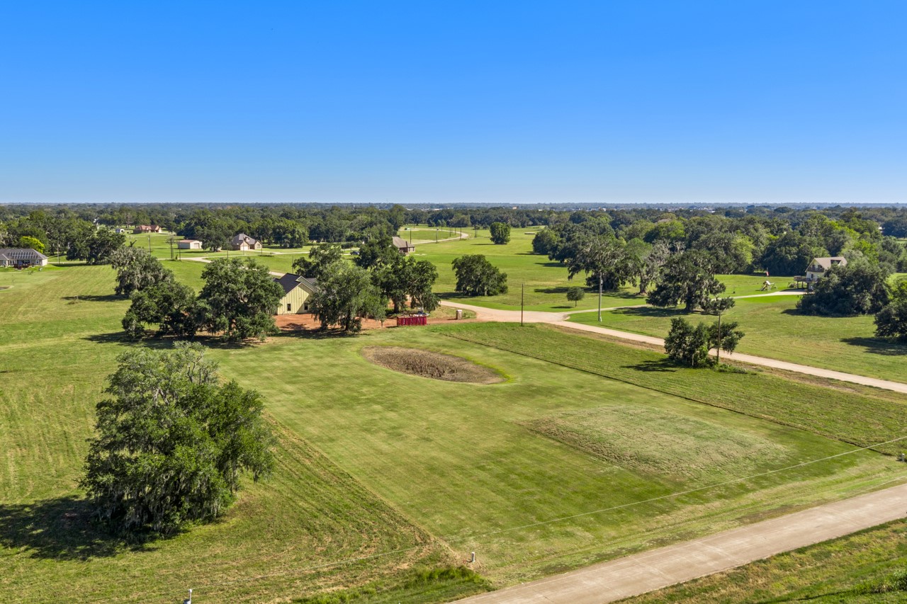 Property was freshly mowed before photos!
