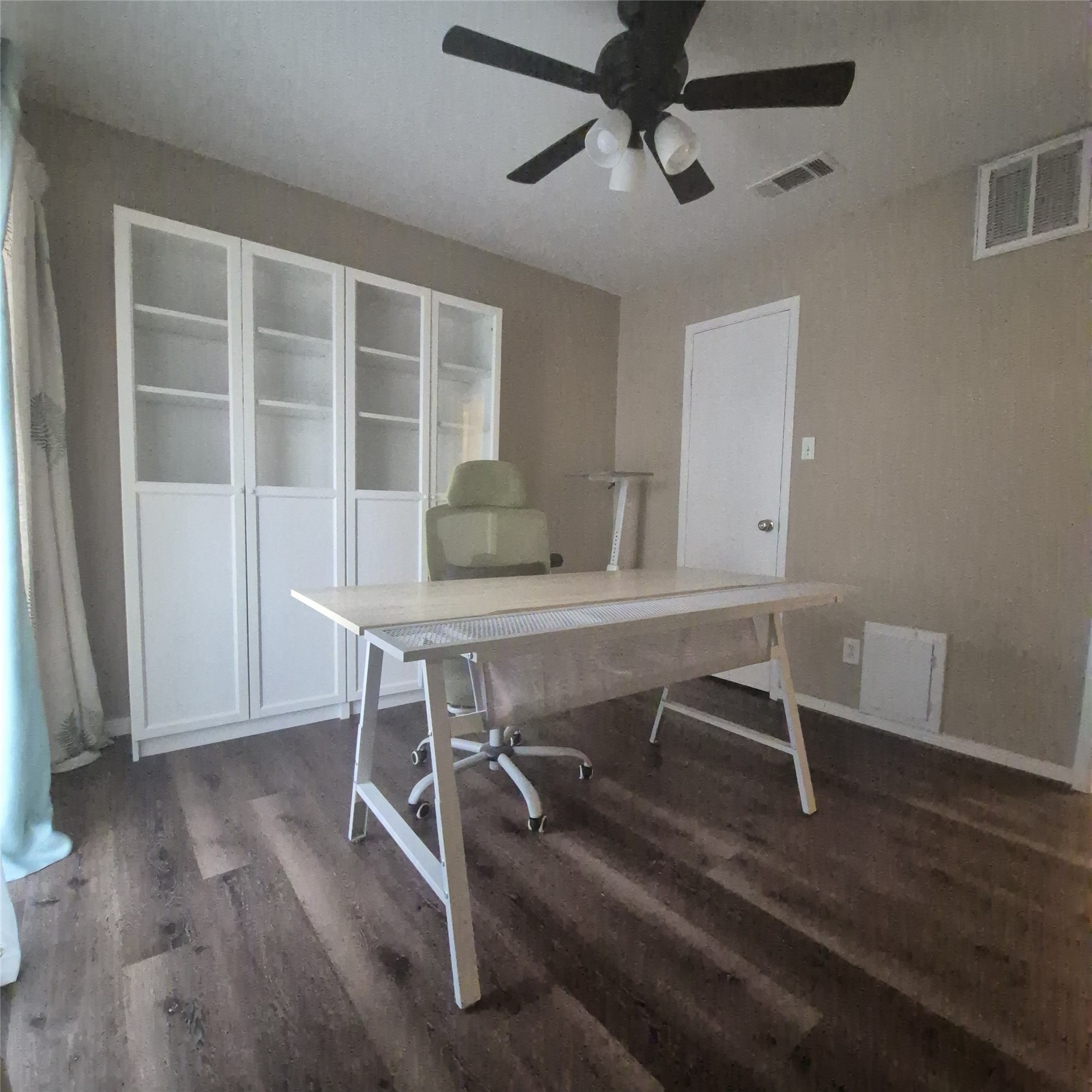 2nd bedrooom/office
