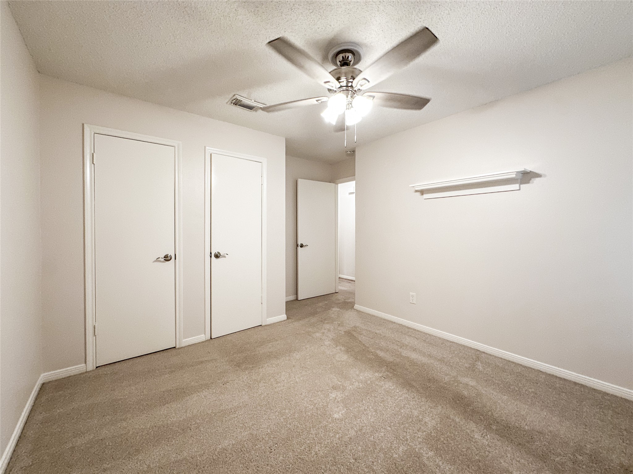33 N Rain Forest Court, The Woodlands, TX 77380