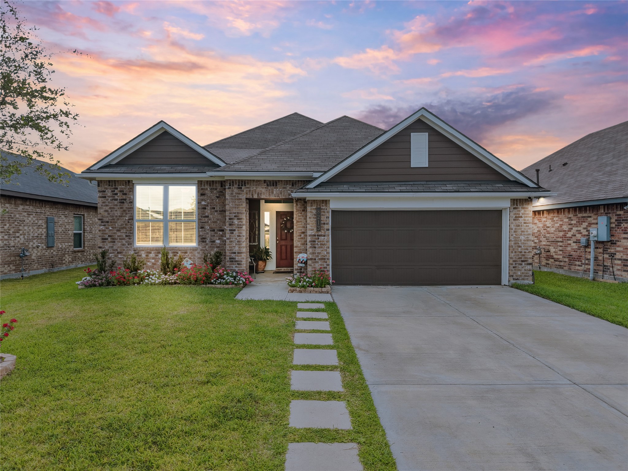 8213 Ocean Jasper Lane, Texas City, TX 77591