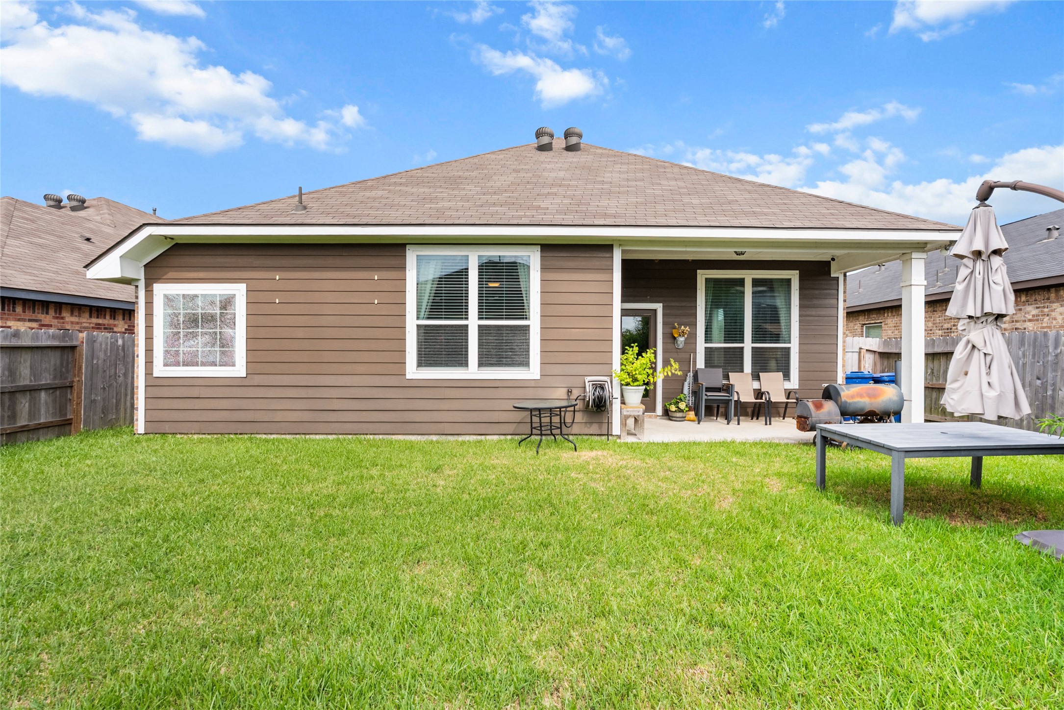 8213 Ocean Jasper Lane, Texas City, TX 77591