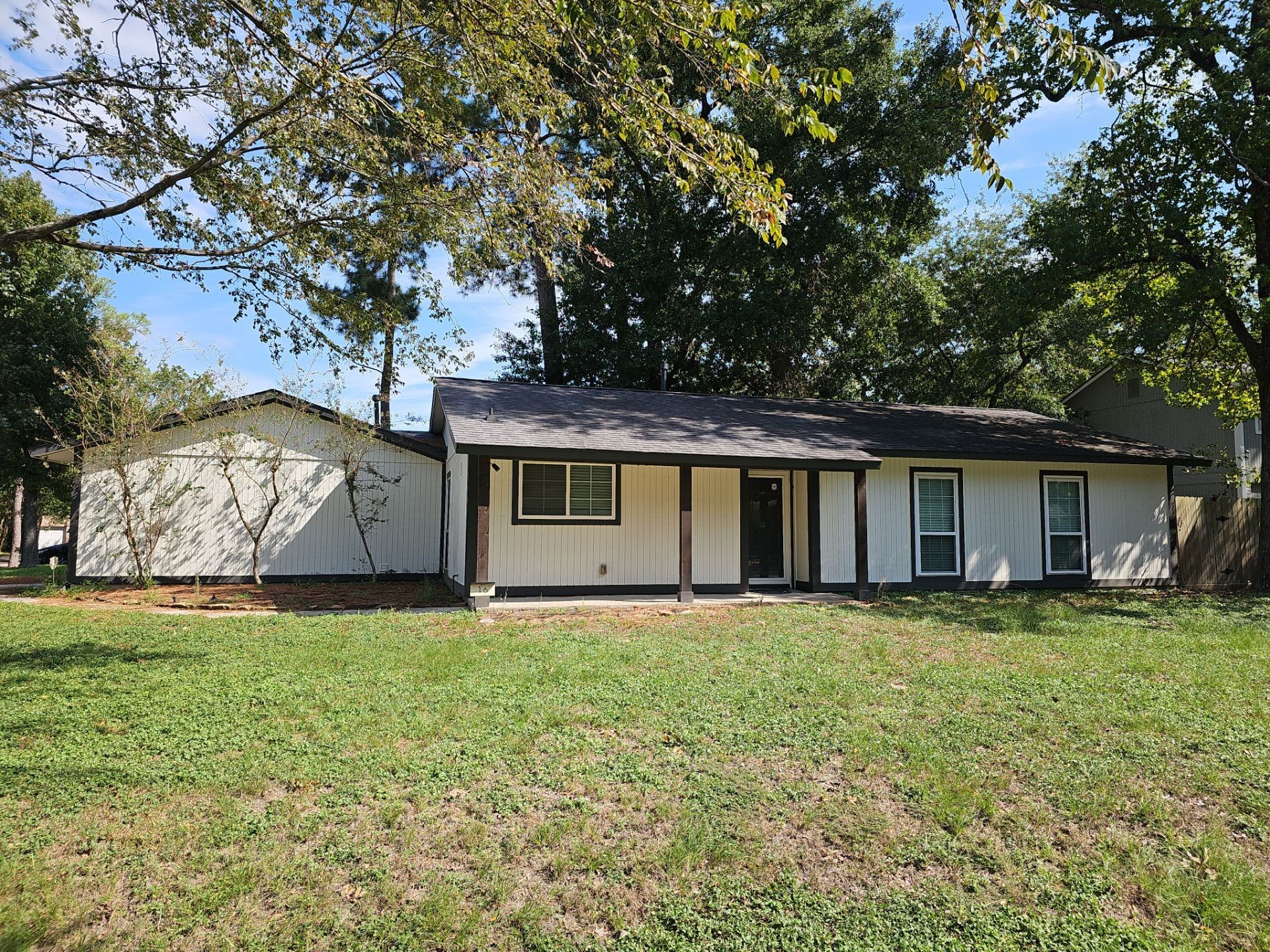 16 Night Hawk Place, The Woodlands, TX 77380 16 Night Hawk Place, The Woodlands, TX 77380