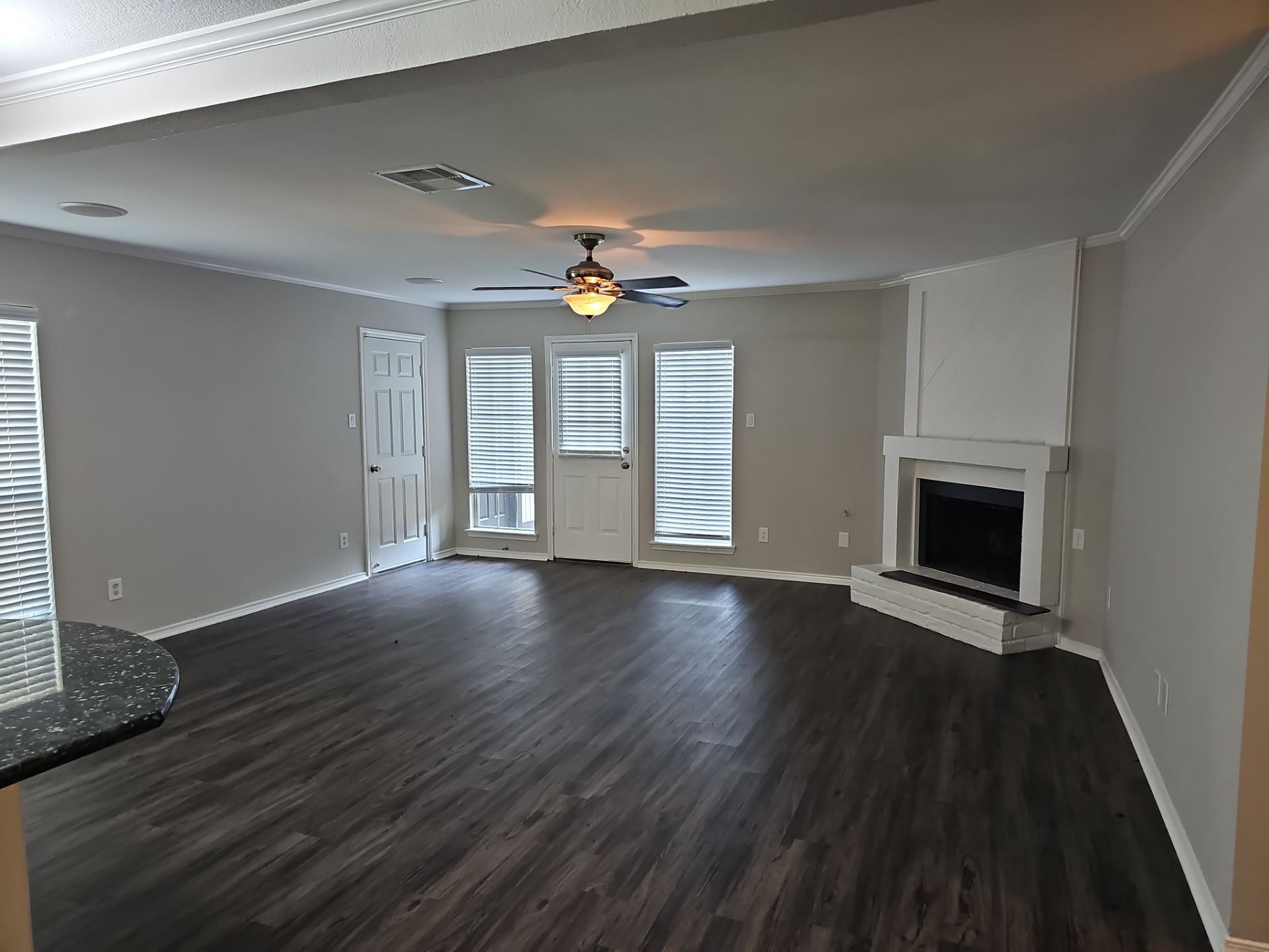 16 Night Hawk Place, The Woodlands, TX 77380 16 Night Hawk Place, The Woodlands, TX 77380