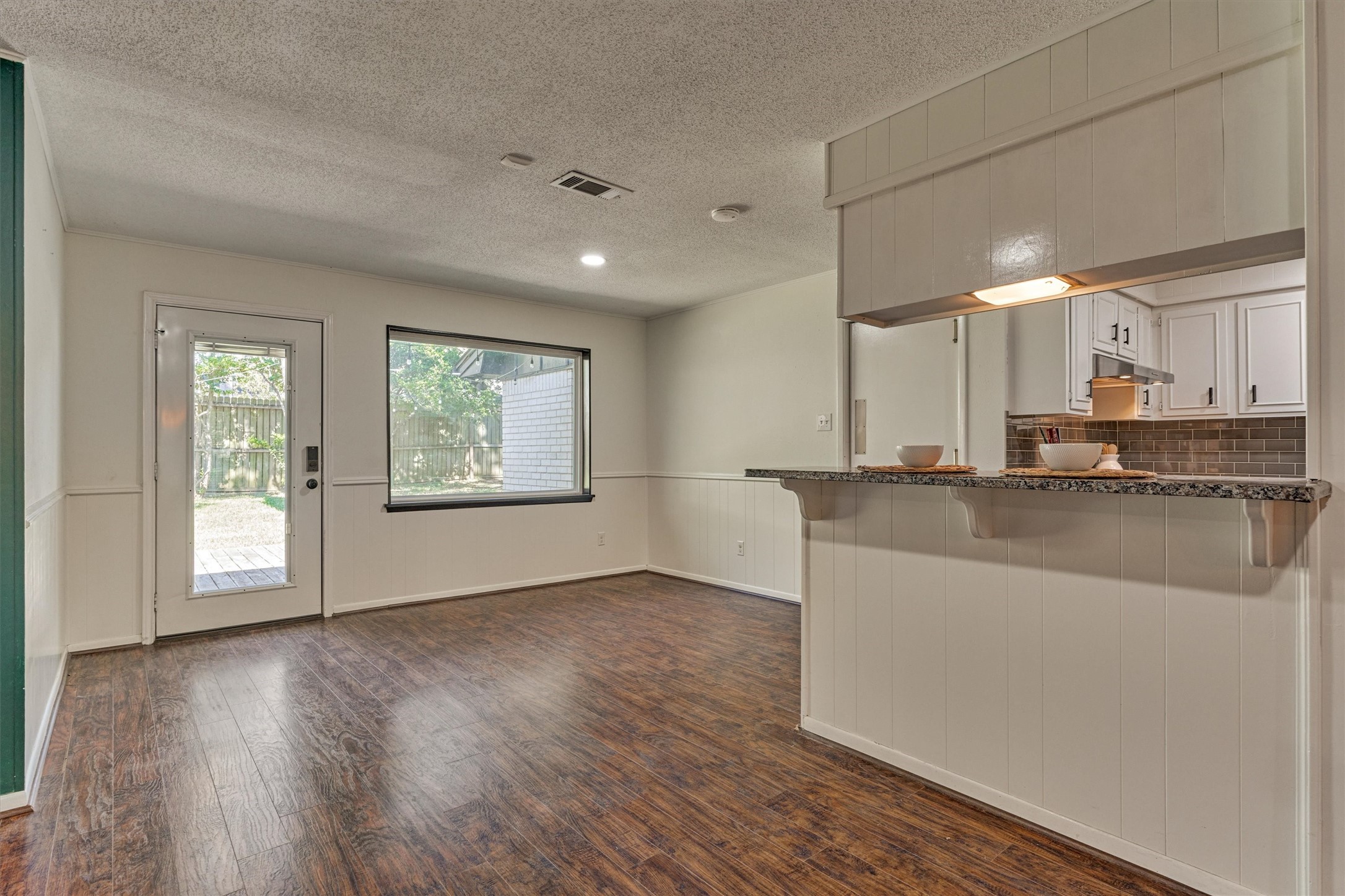 402 Shadywood Circle, Conroe, TX 77304