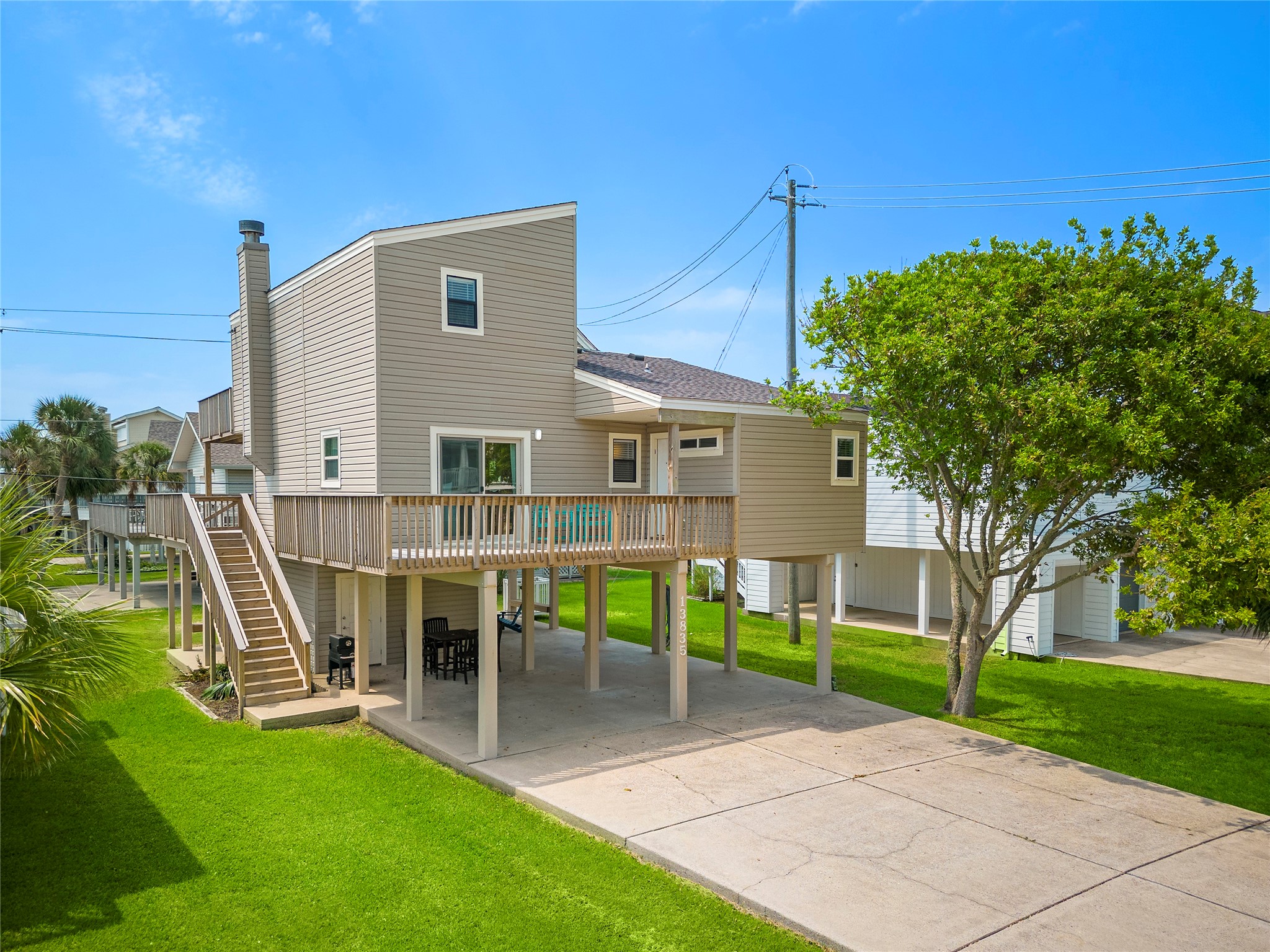 "Don't Be Jelly" - an active short-term rental waiting for you  - Own the Island!