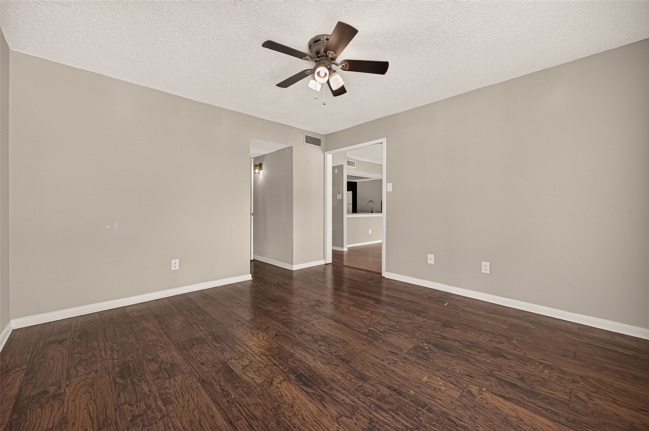 2818 S Bartell Drive, #13, Houston, TX 77054