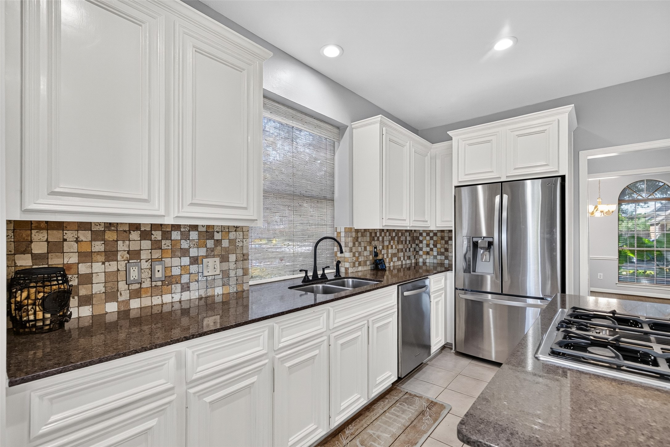 120 Crescent Bay Drive, League City, TX 77573