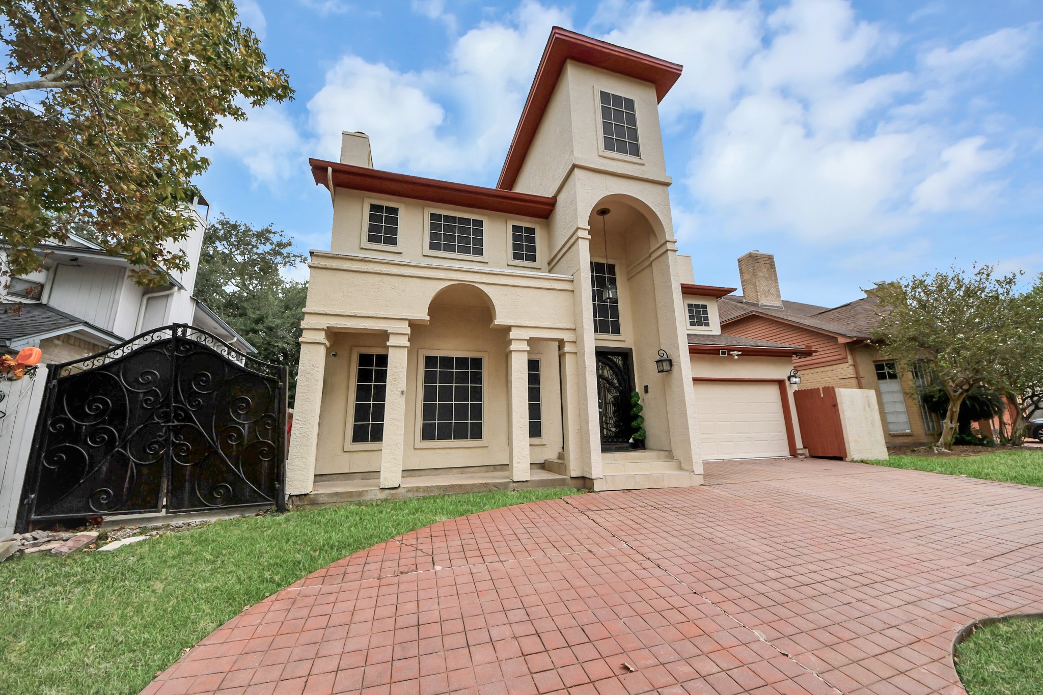 3002 Ashford Oak Drive, Houston, TX 77082