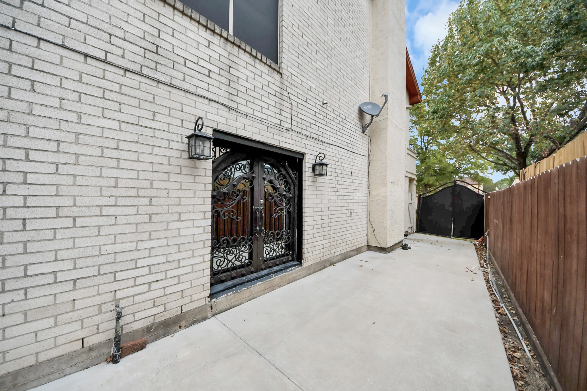 3002 Ashford Oak Drive, Houston, TX 77082