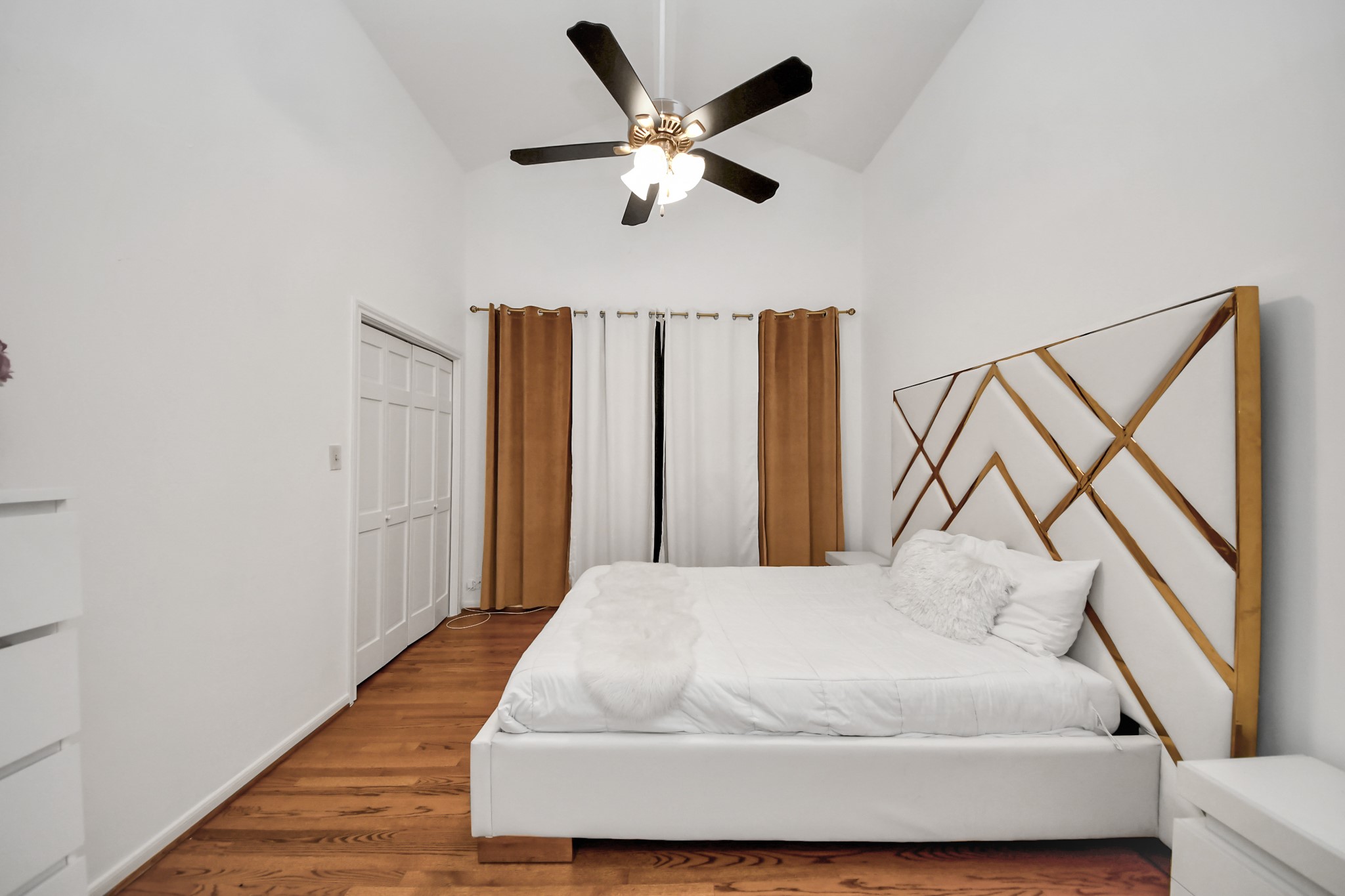 3002 Ashford Oak Drive, Houston, TX 77082