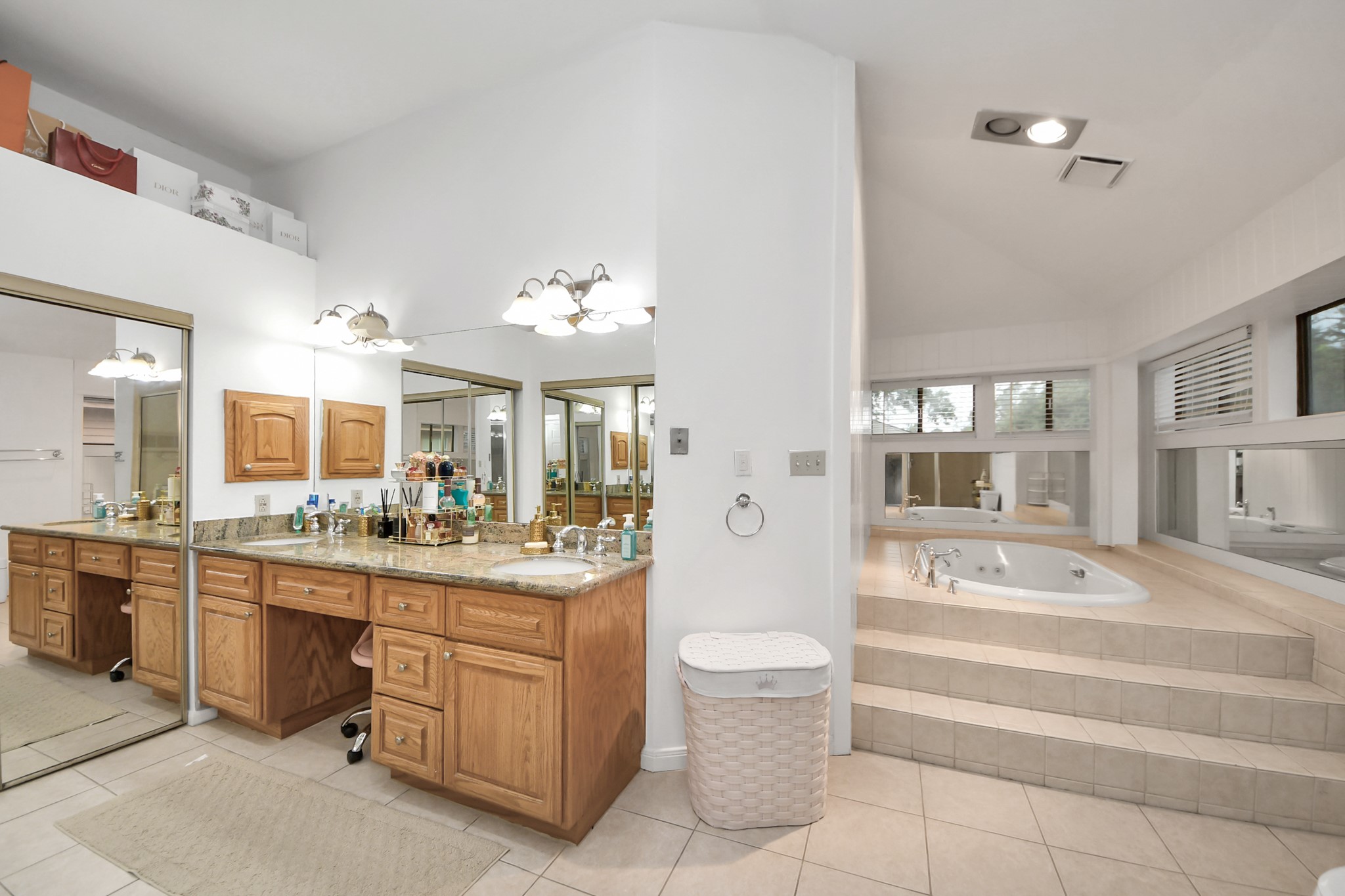 3002 Ashford Oak Drive, Houston, TX 77082
