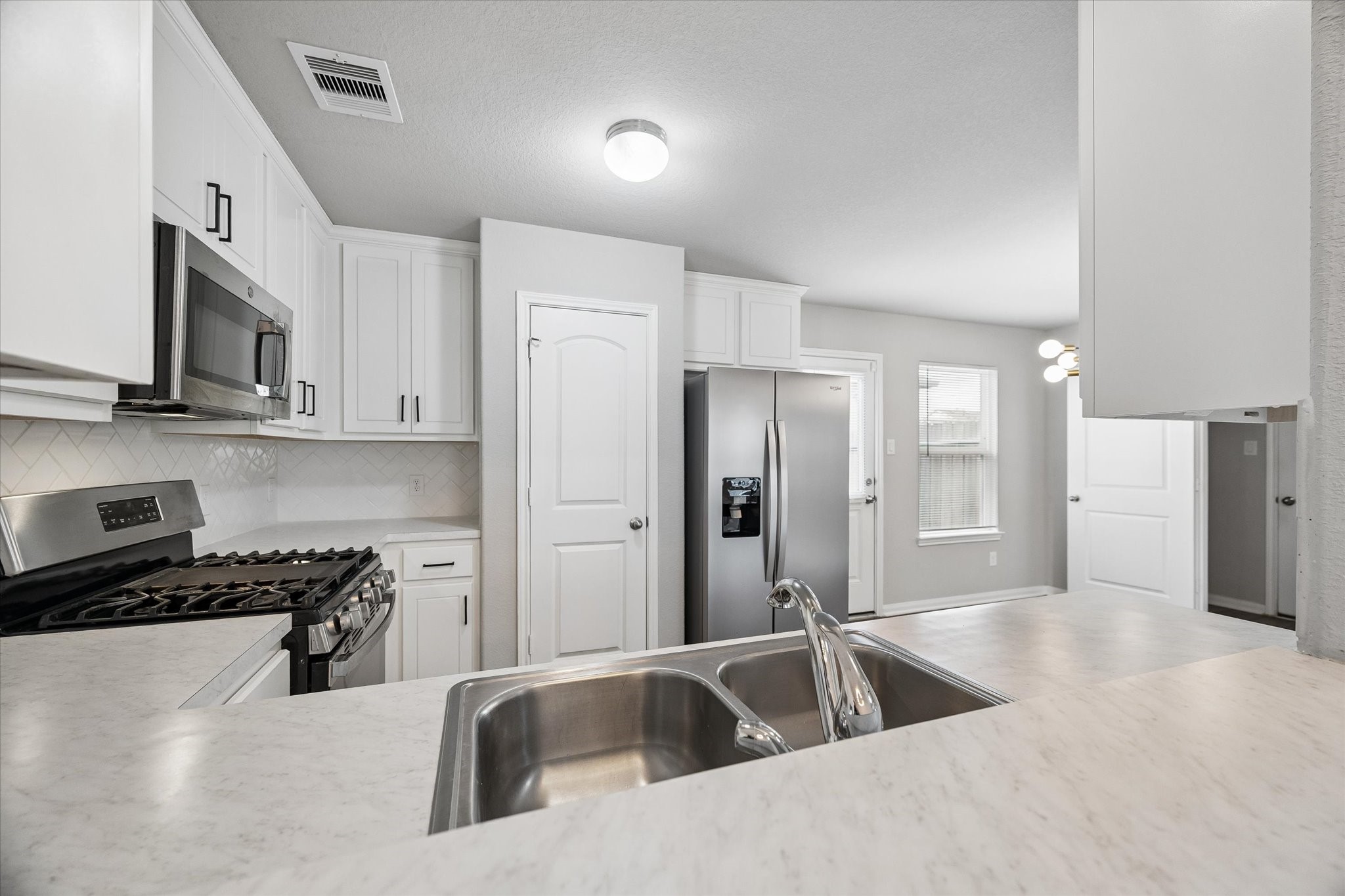 14144 Kamilia Road, Conroe, TX 77306