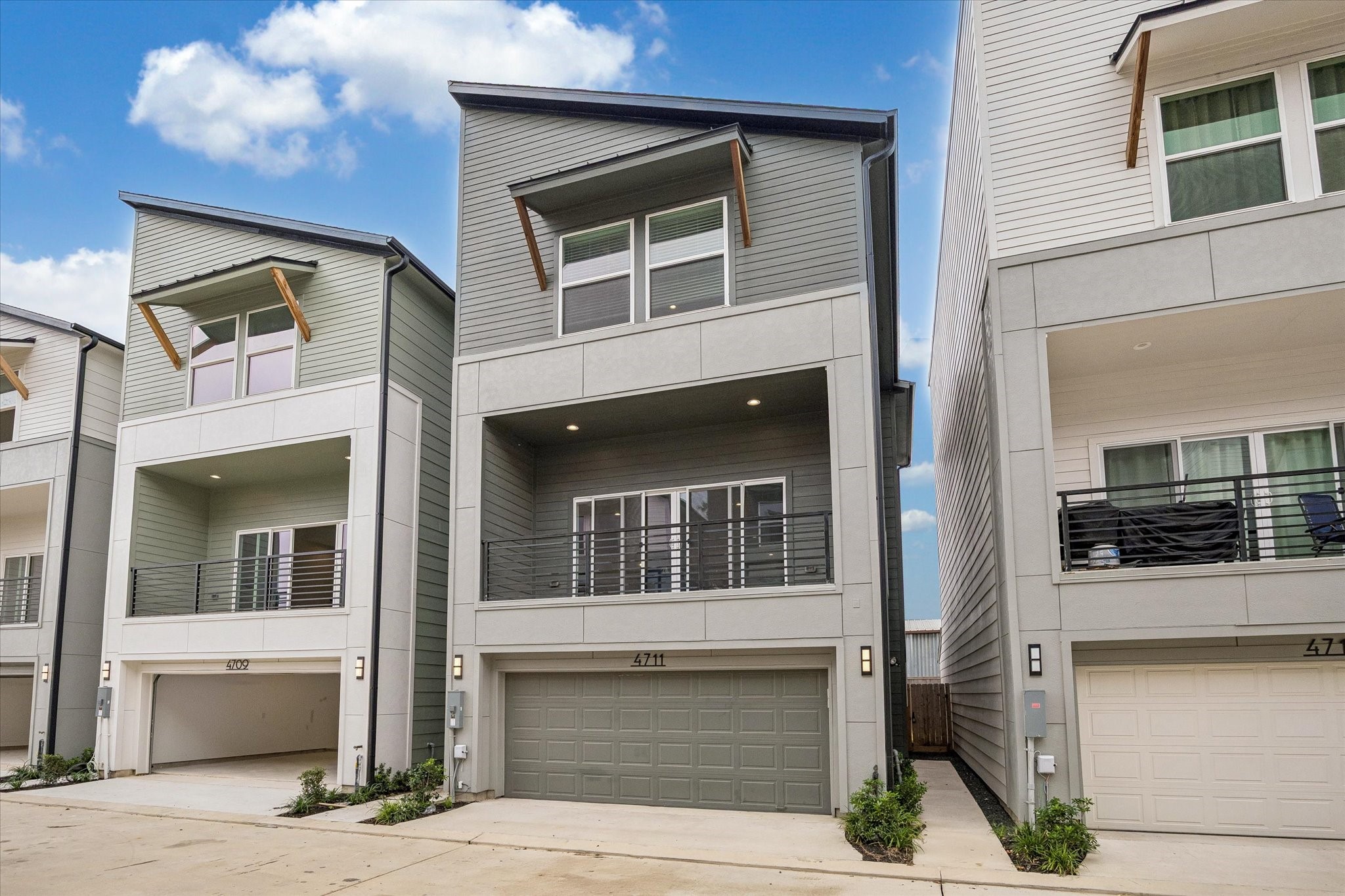 4711 Moving Meadows, Houston, TX 77018