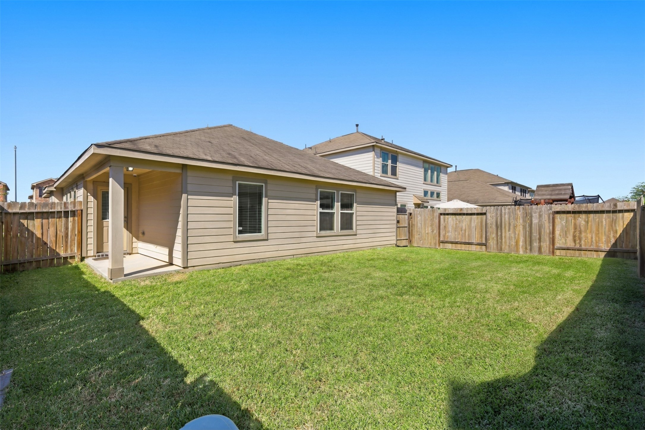 7239 Canoga Drive, Rosharon, TX 77583