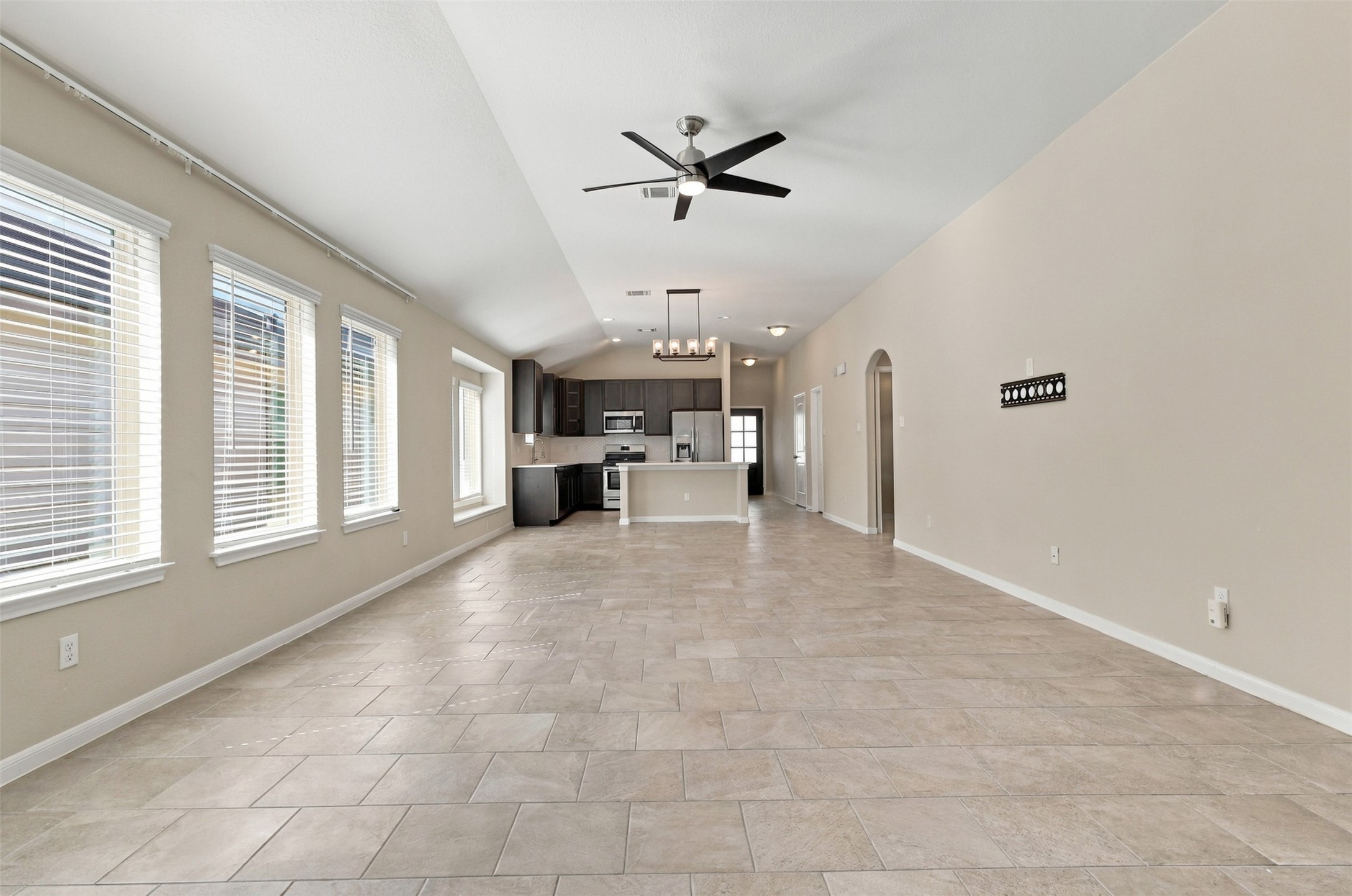 7239 Canoga Drive, Rosharon, TX 77583