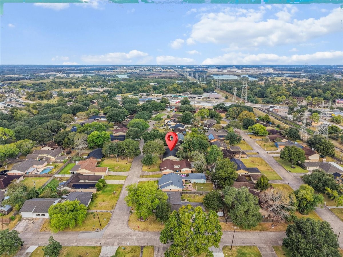 Aerial view highlighting the home's location within an established League City neighborhood.
