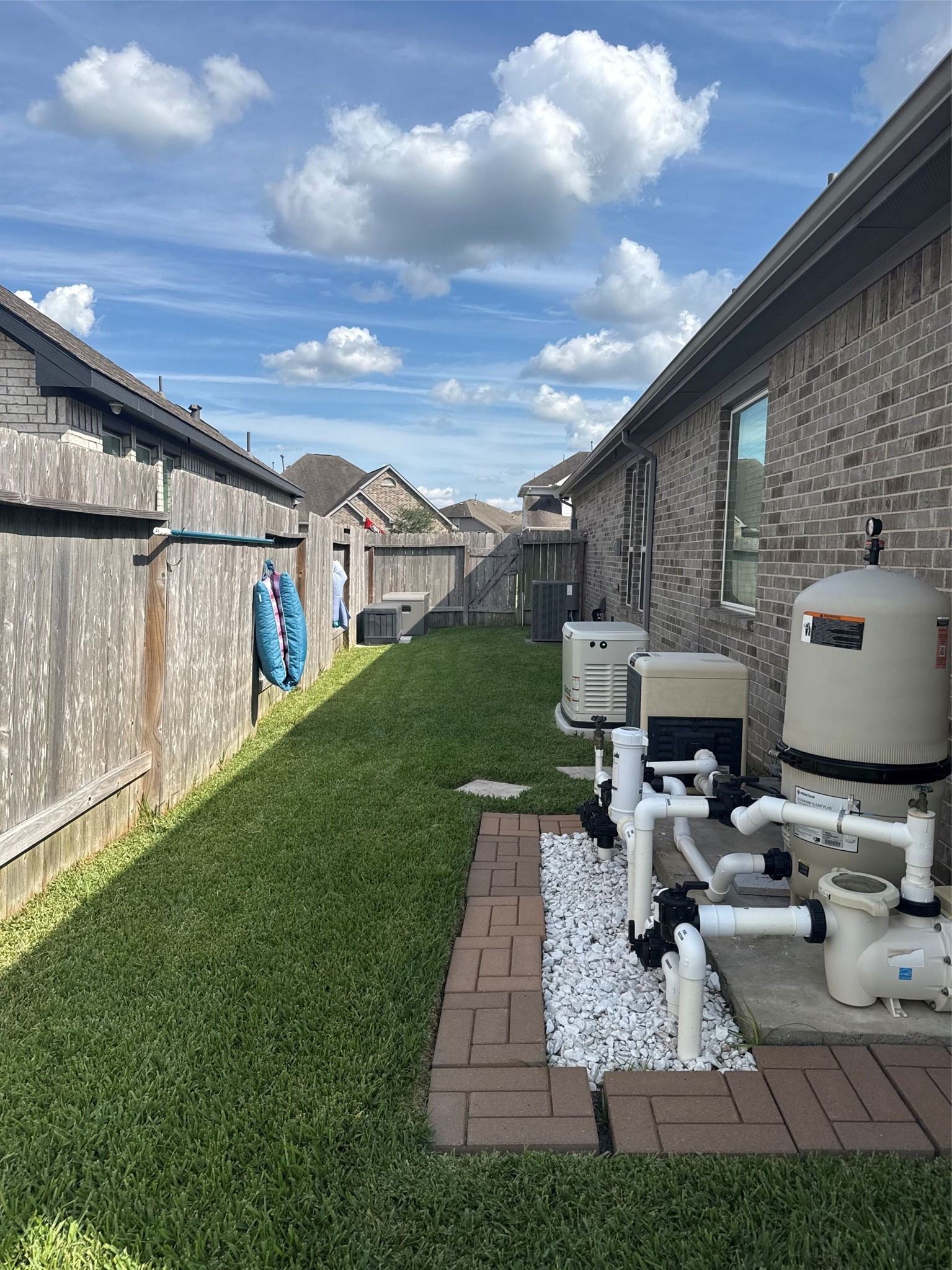 311 Shiraz Drive, Alvin, TX 77511