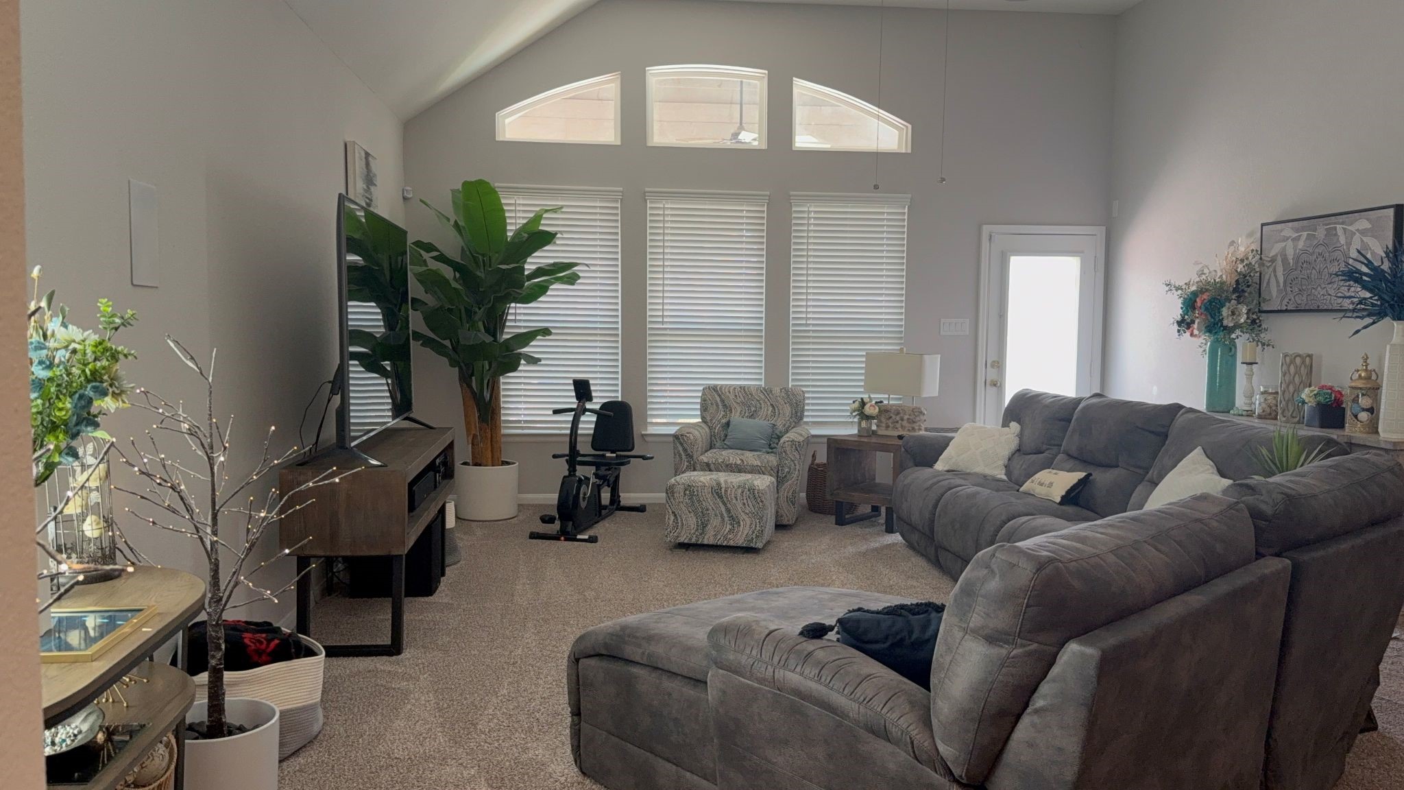 311 Shiraz Drive, Alvin, TX 77511 311 Shiraz Drive, Alvin, TX 77511