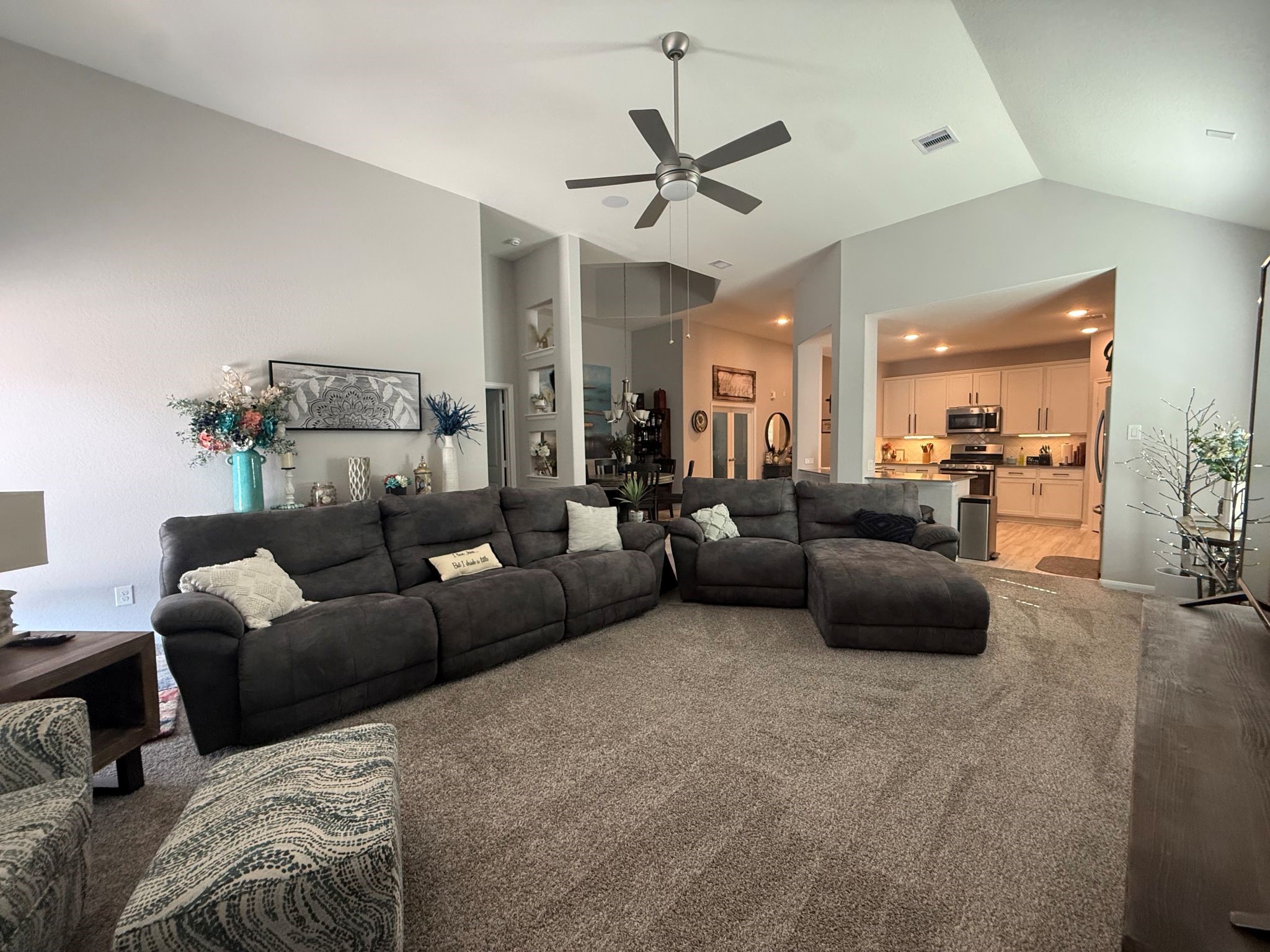 311 Shiraz Drive, Alvin, TX 77511 311 Shiraz Drive, Alvin, TX 77511