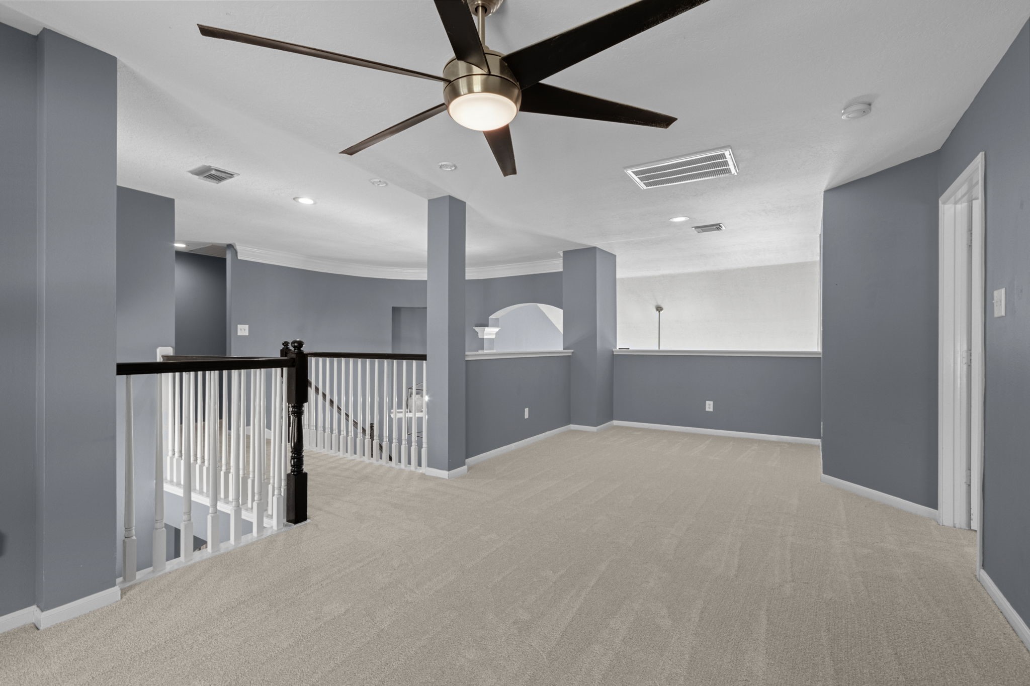 New 2026 carpet on entire second floor spaces.