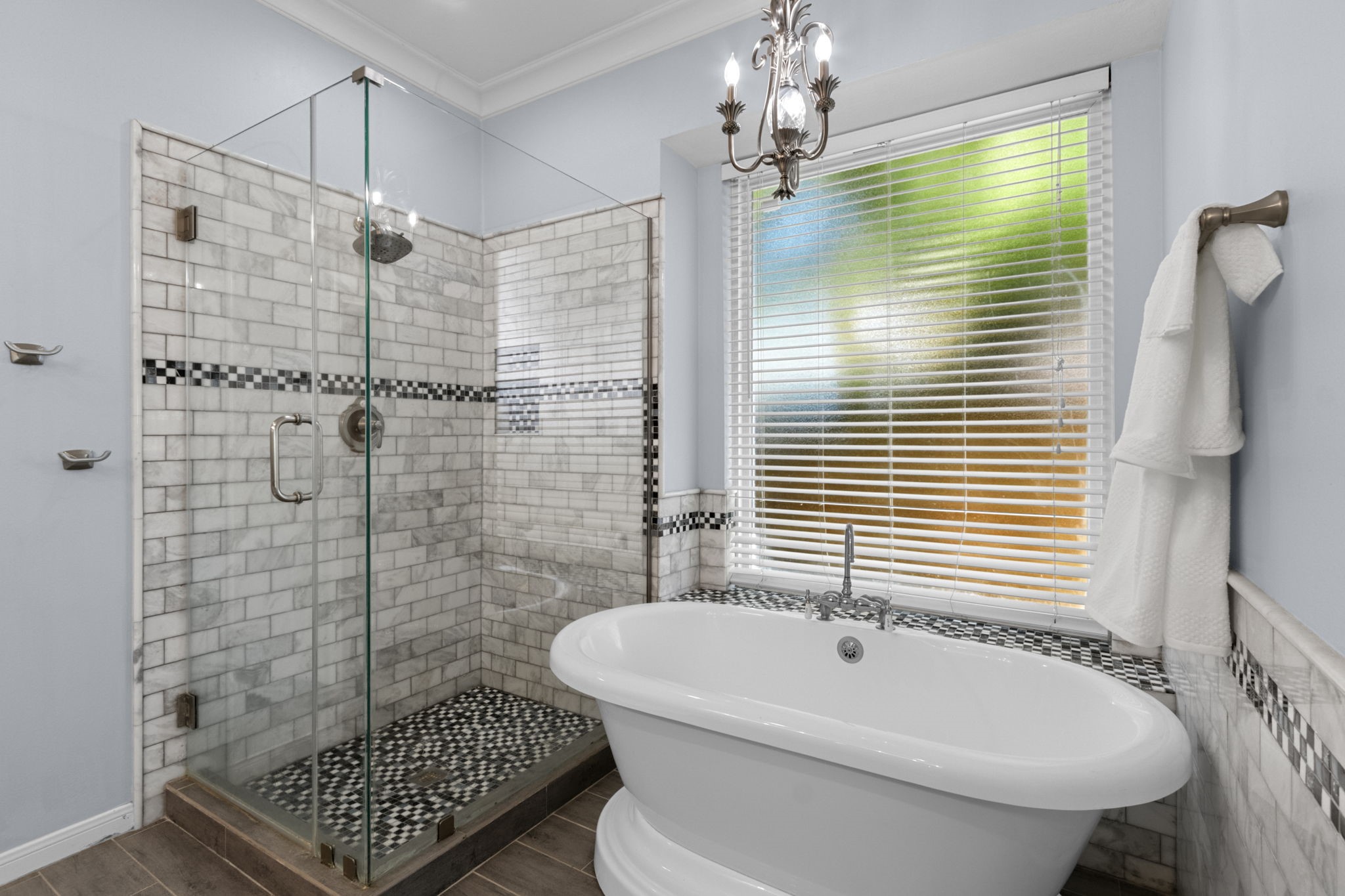 Luxurous updated primary bath