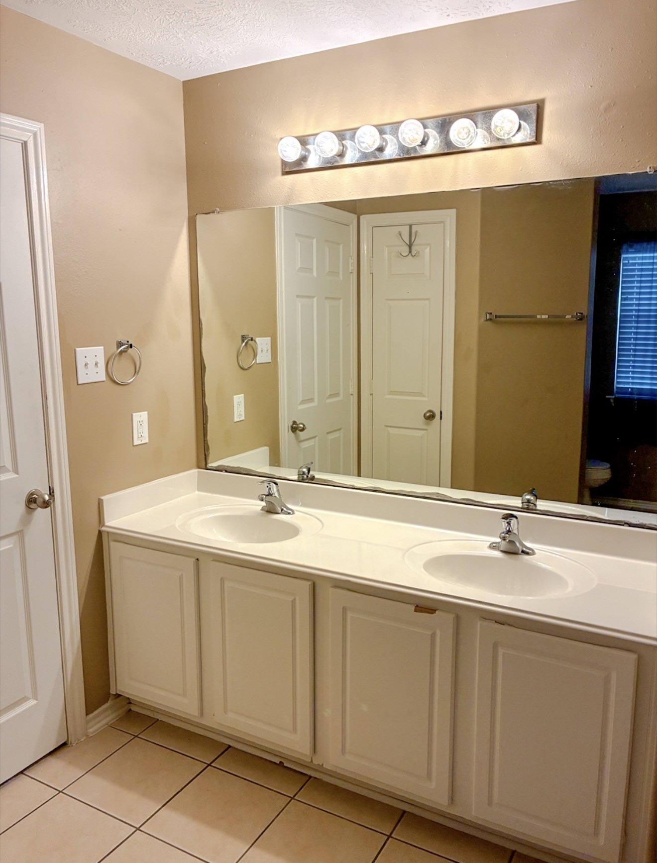13119 Peppergate Lane, Houston, TX 77044