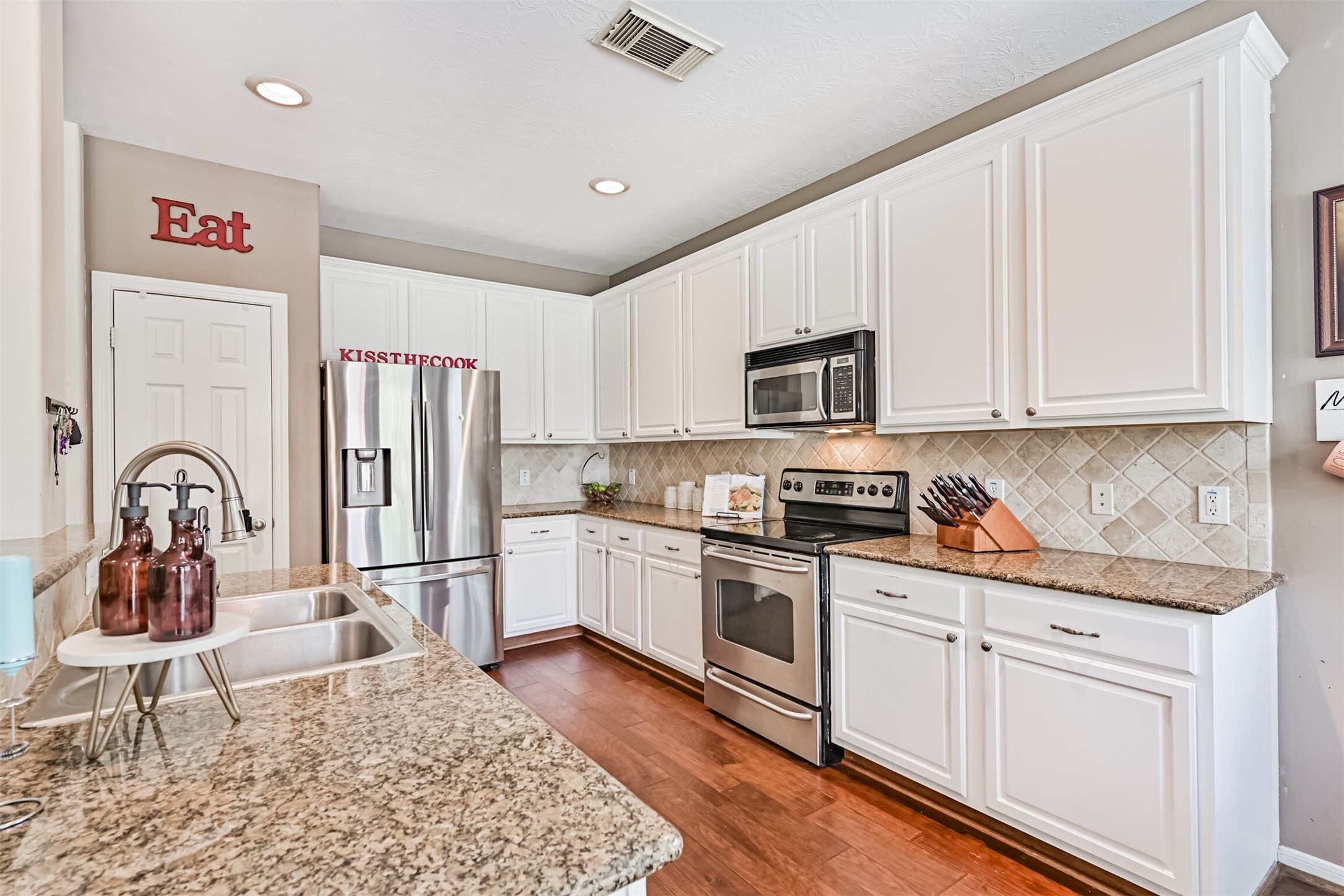 12527 Saratoga Woods Lane, Humble, TX 77346